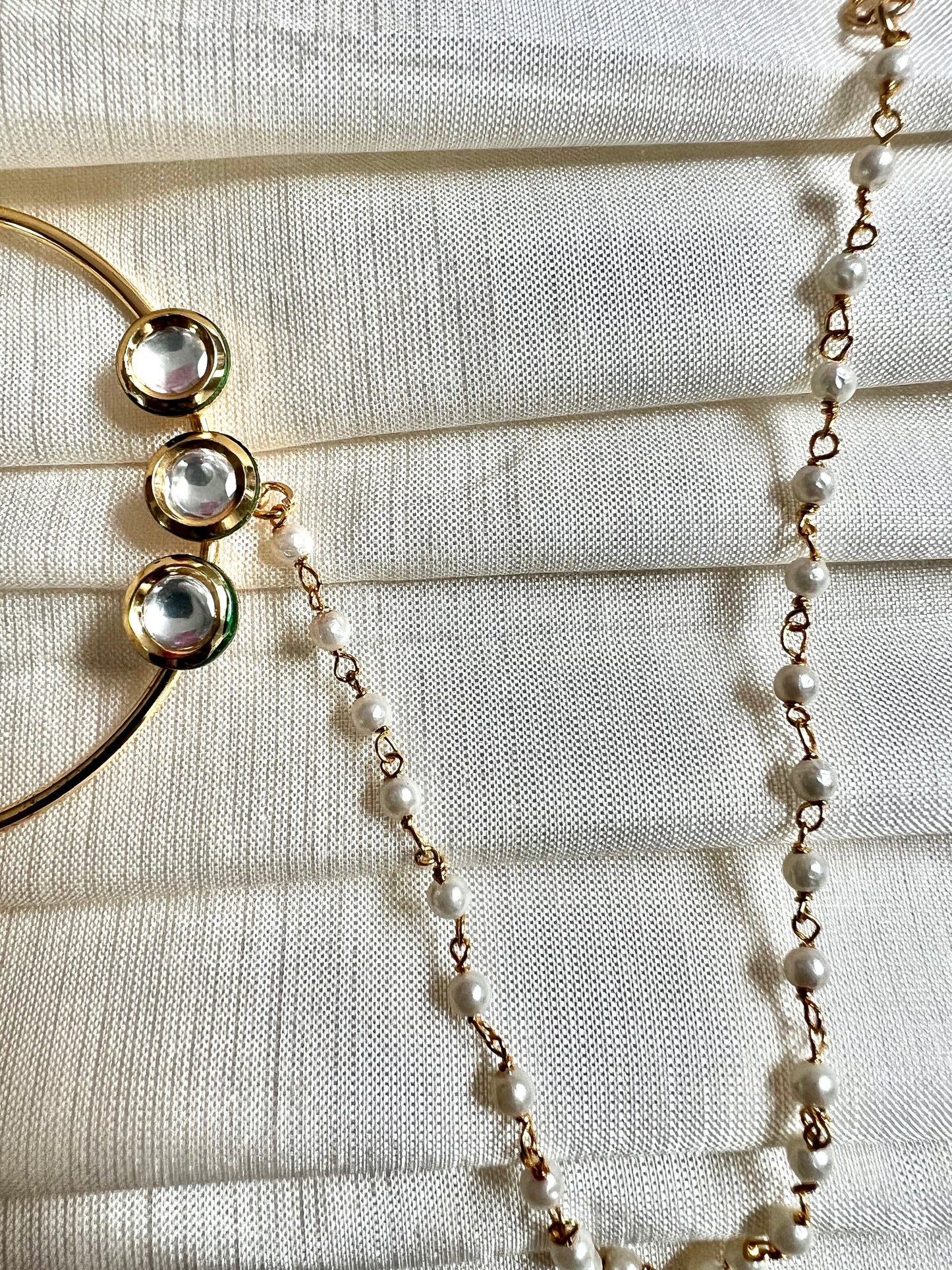 Kundan gold plated nosering with chain NR3032