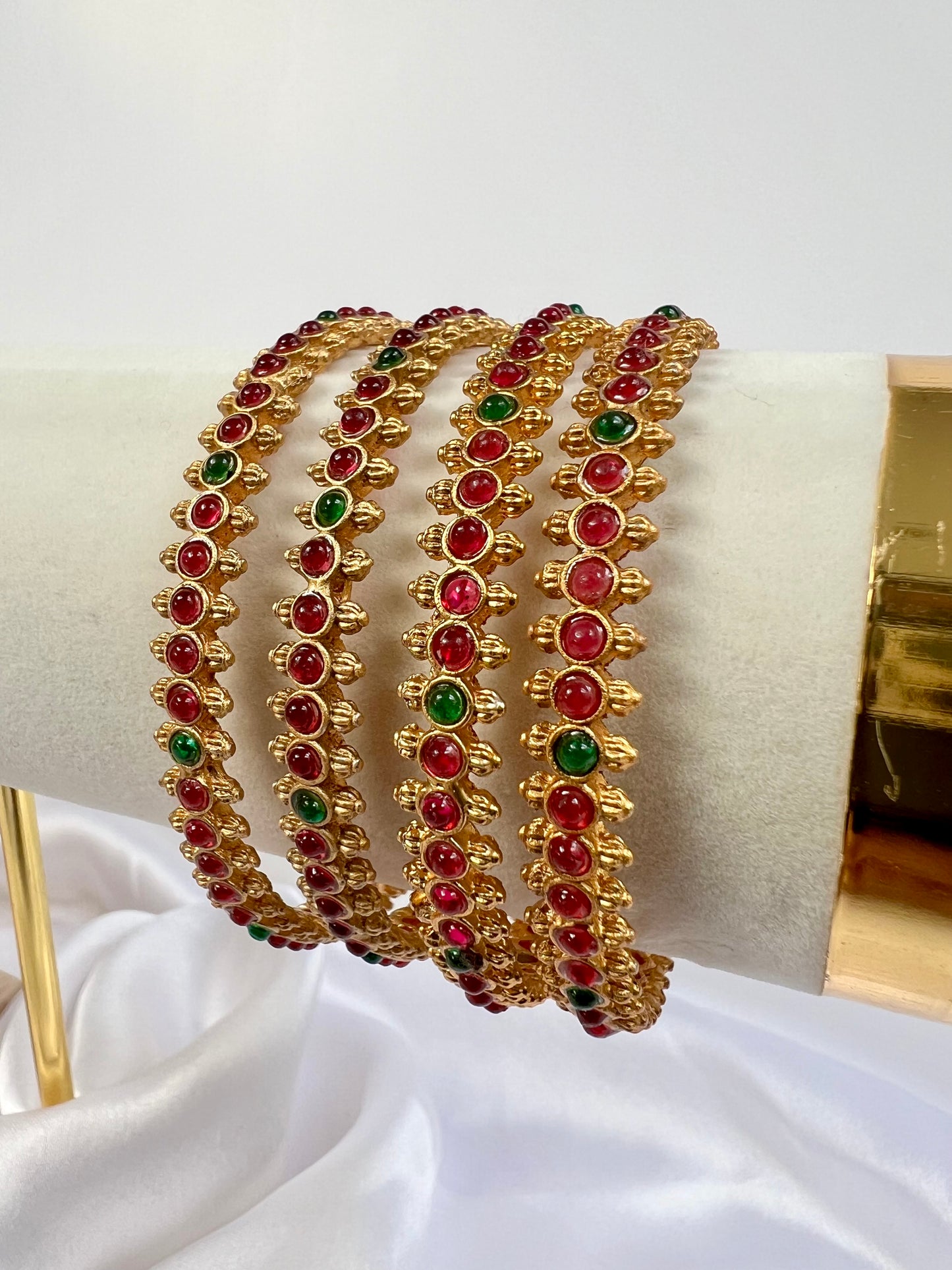 Antique Matte gold ruby green kemp stone bangles, set of four B3016