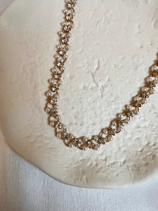 RUVINA - simple short chain pearl stone golden necklace N3236