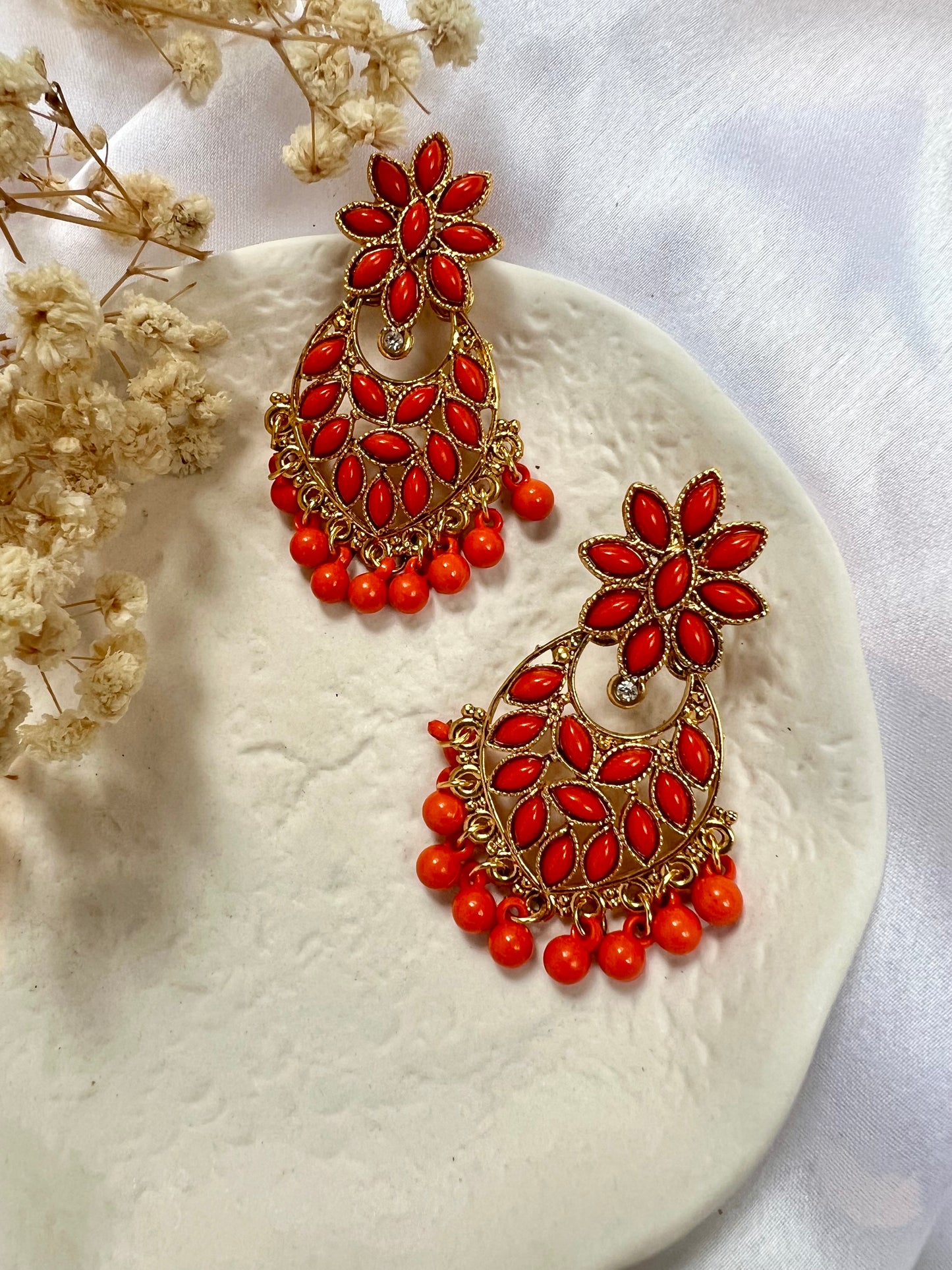 Golden orange flat earrings E3046