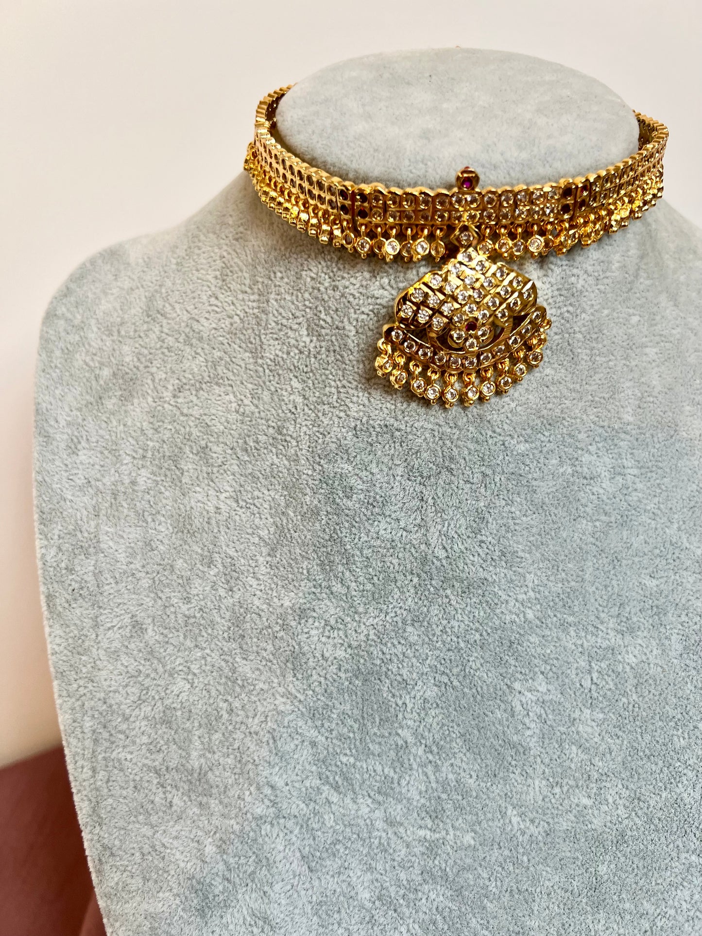 DAVINA - High neck two layered impon necklace with ruby and white stones N3163