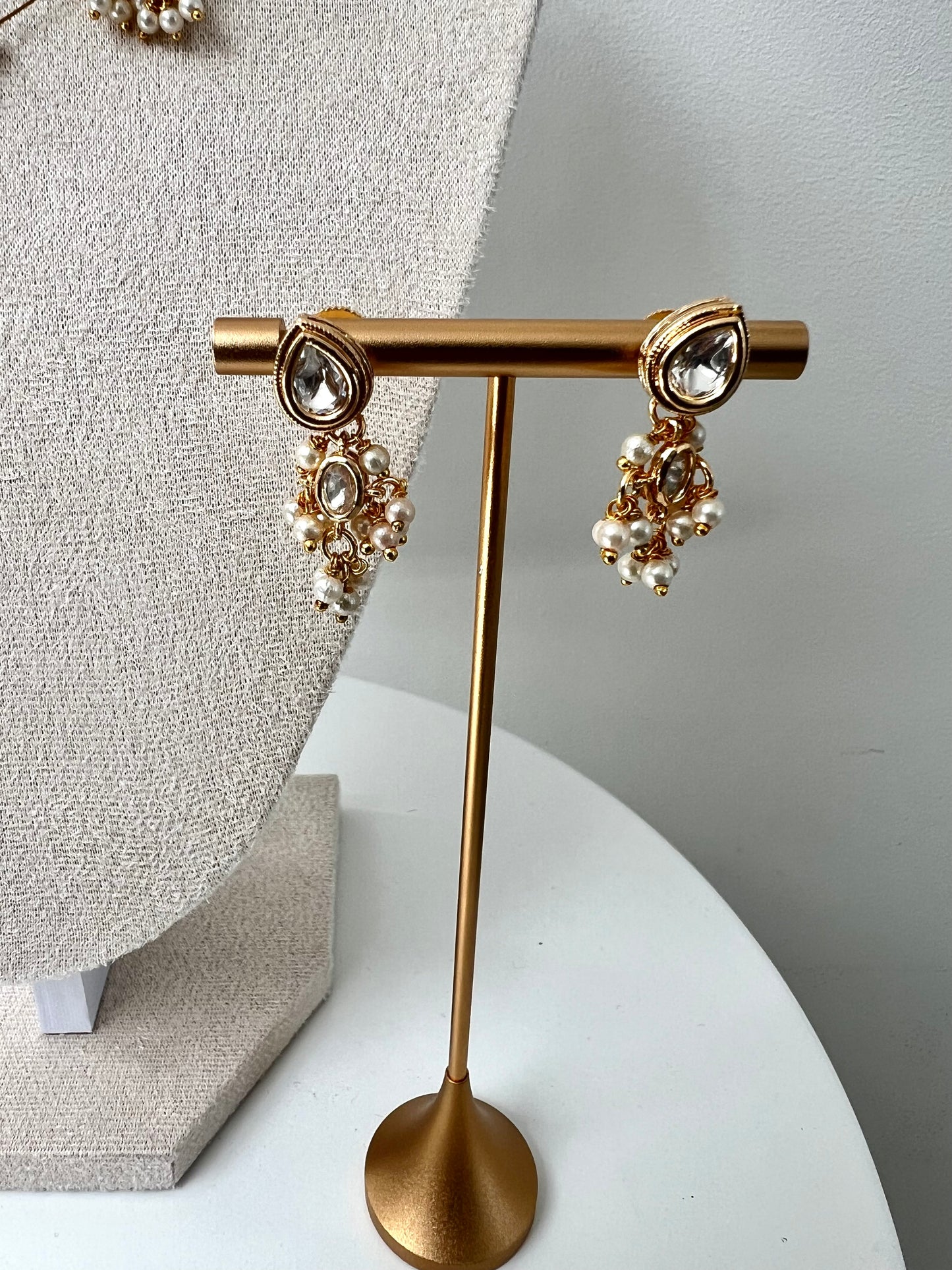 SUBASI - Dainty invisible chain pearl necklace set with small earrings N3379