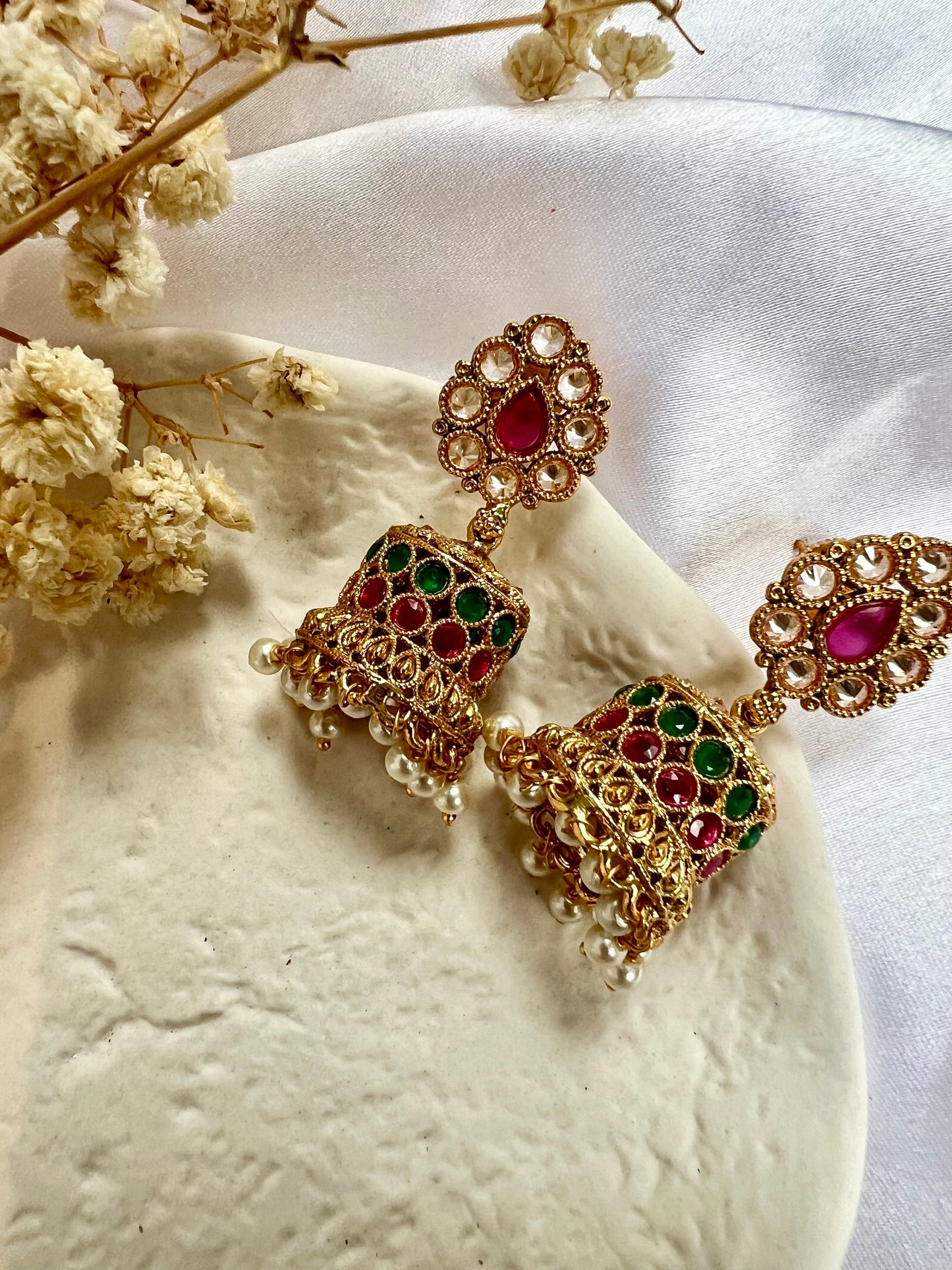 Golden short jhumkas with pearls in various colours E3035