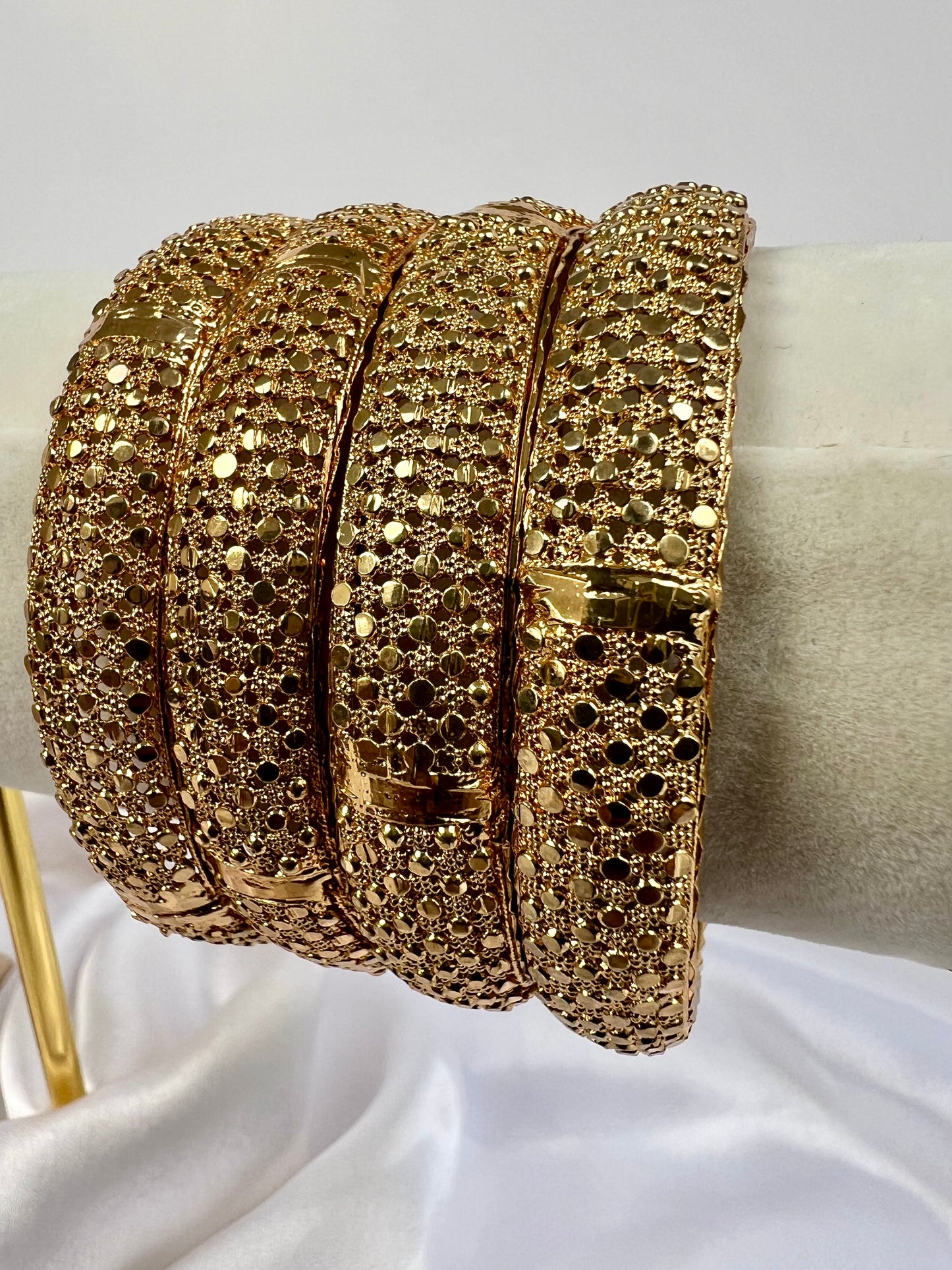 Plain high gold bangles, set of four B3020