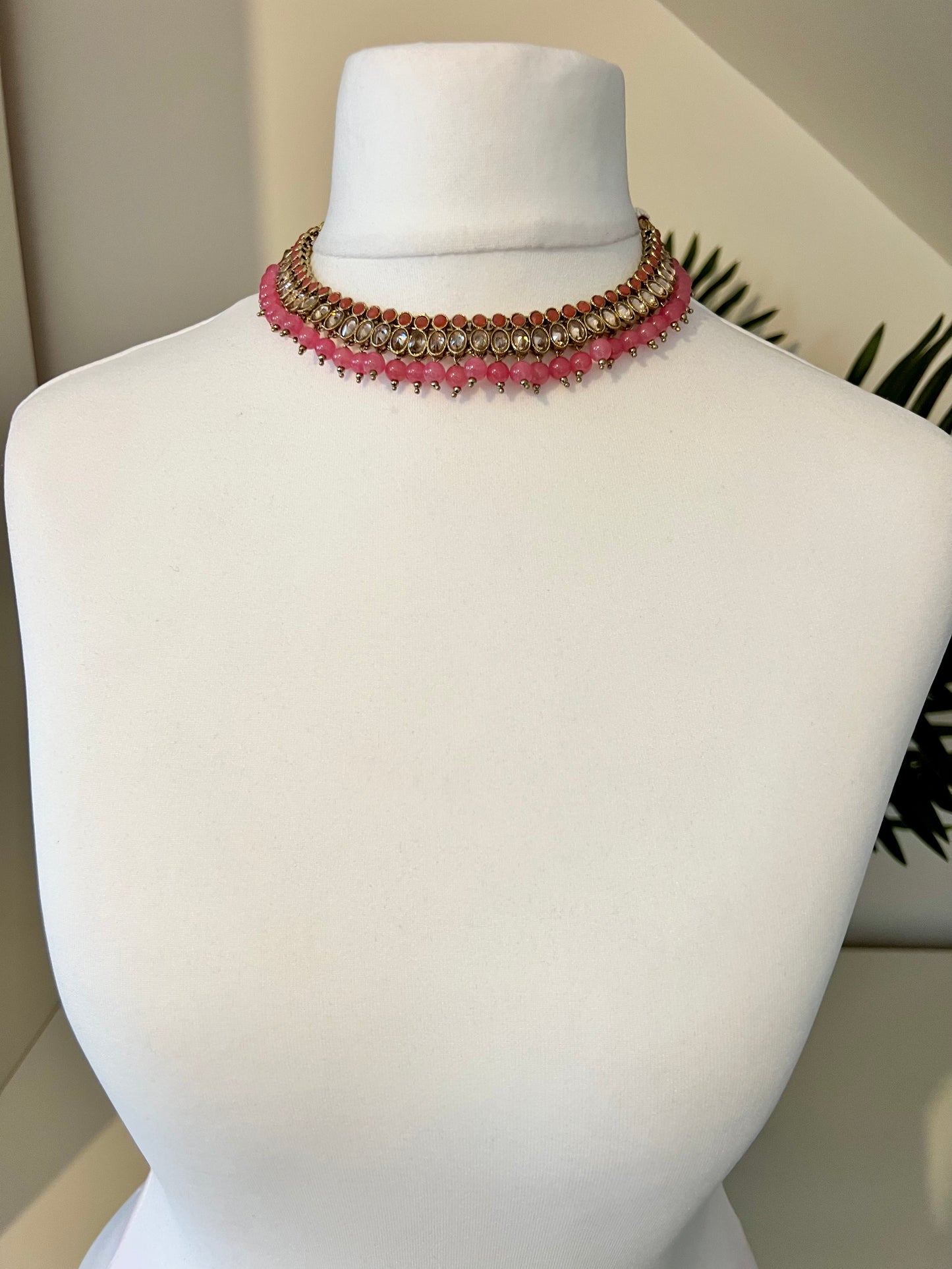 RAKSHITHA - Pink short mehndi plated necklace with matching earrings N3178