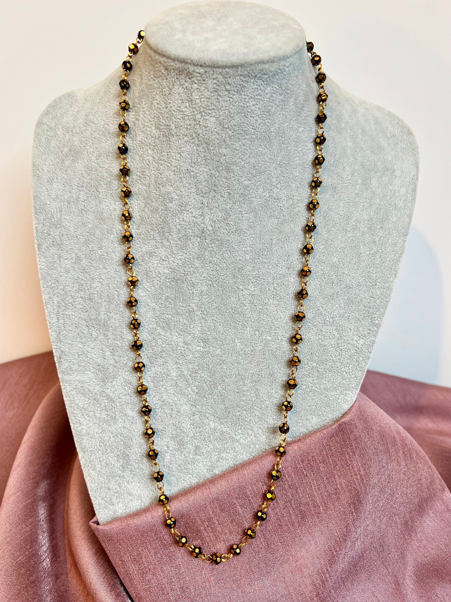 SHABI - Simple long black and gold ball chain N3222