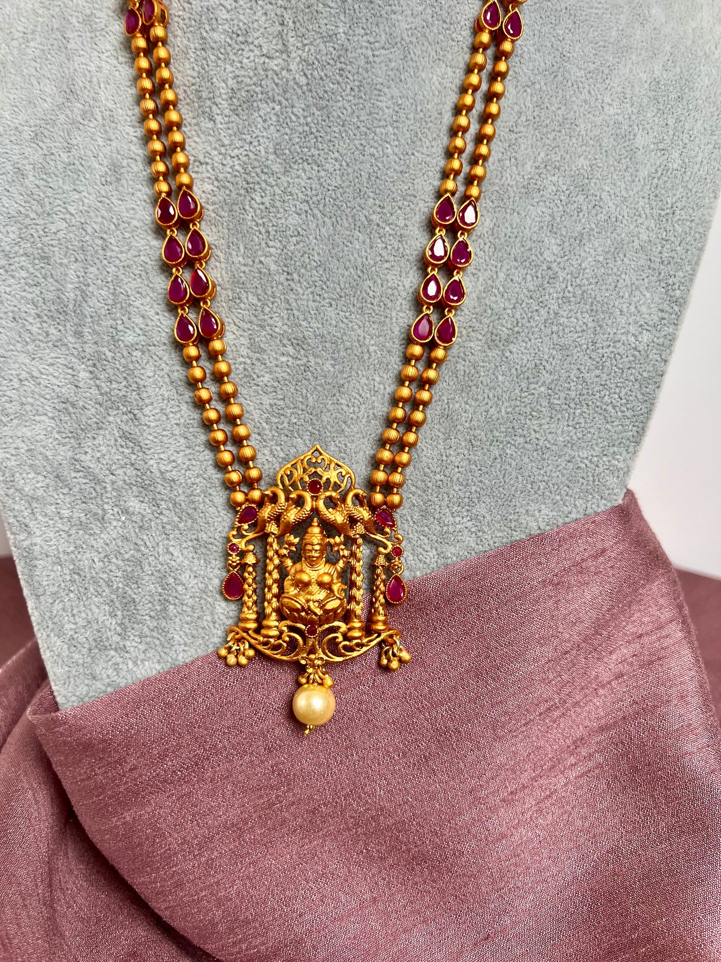 TAHA ruby -Antique temple necklace set in ruby with matching earrings N3006