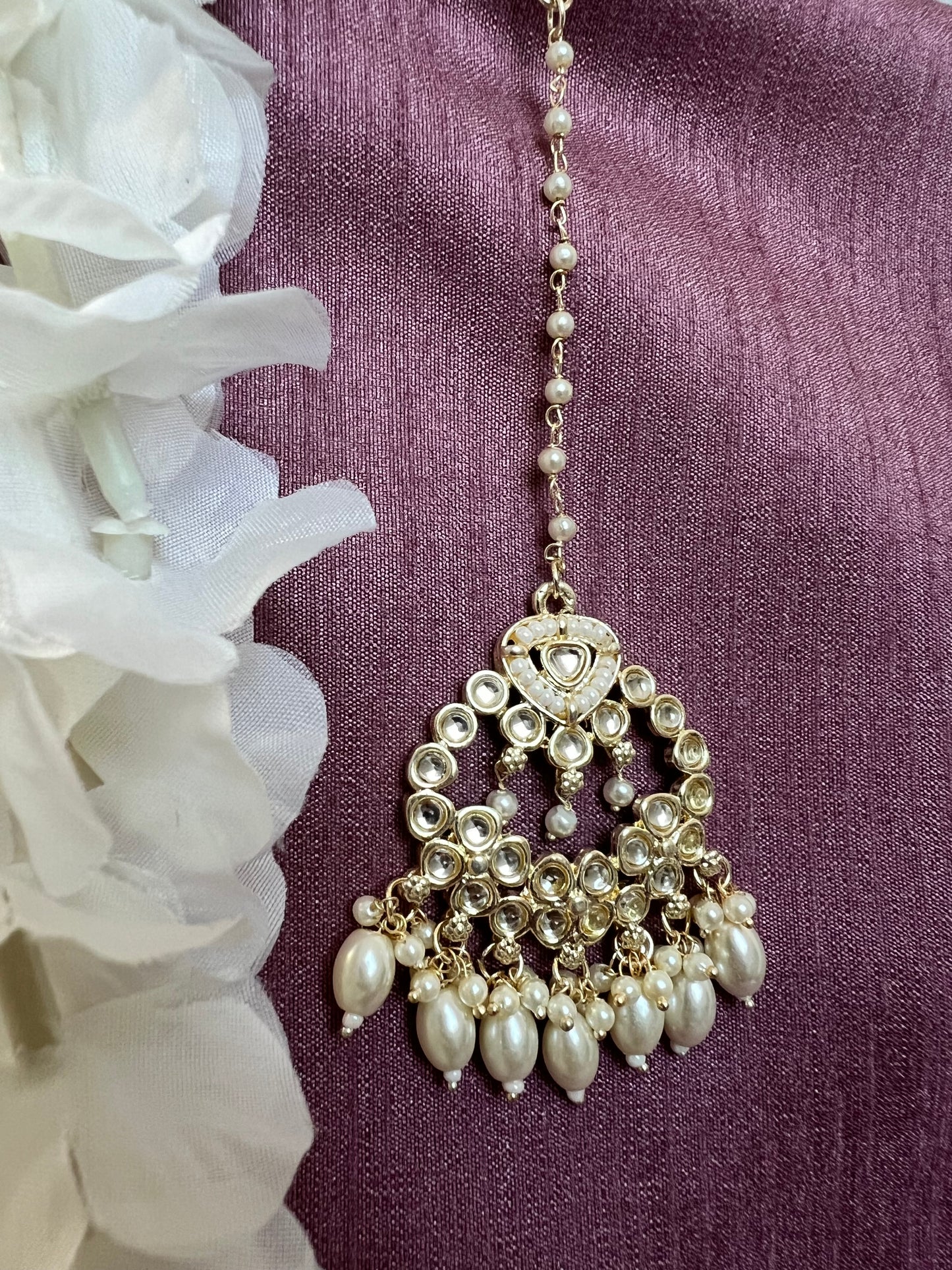 kundan stoned white pearls tikka T3019