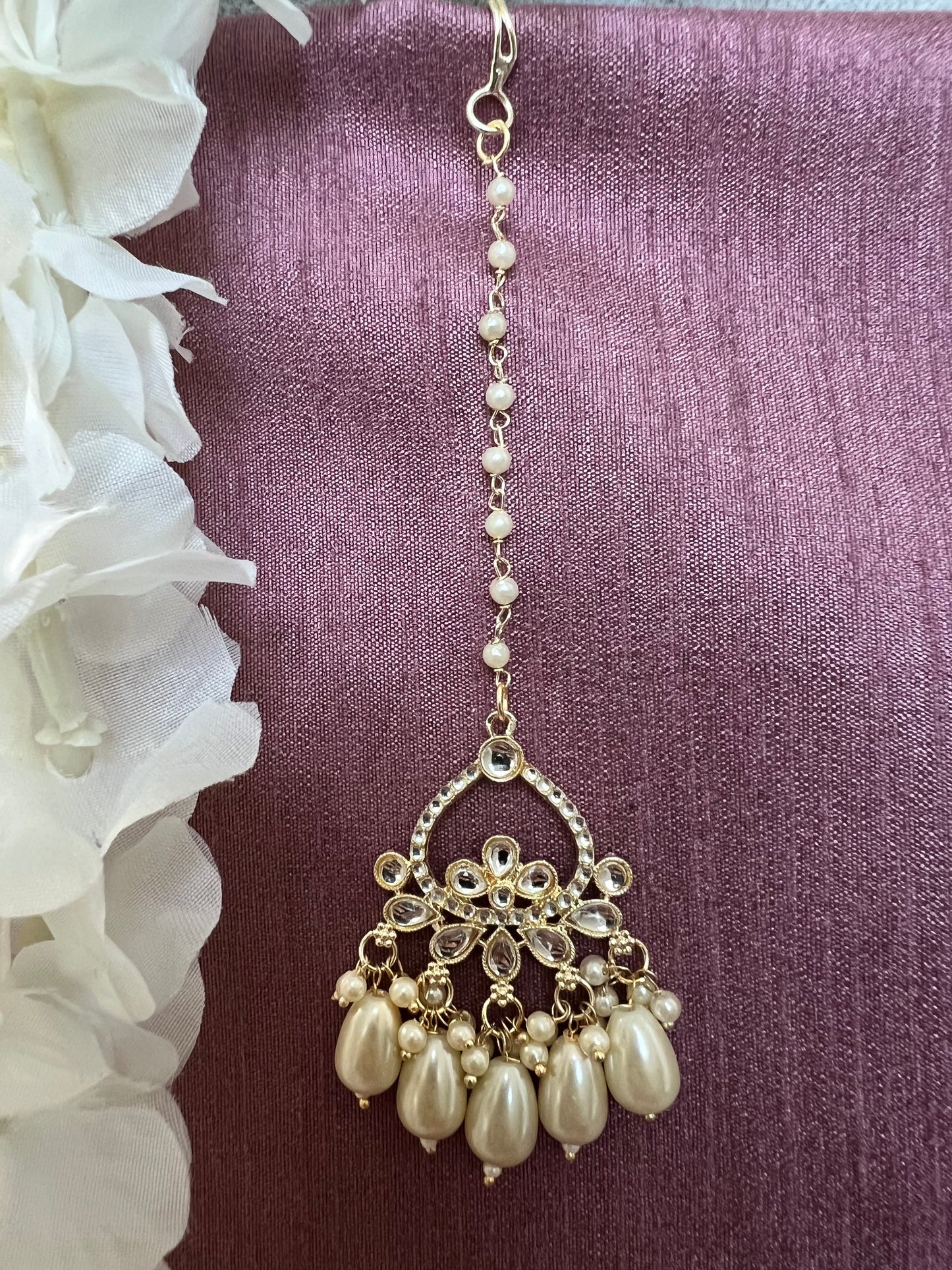 kundan stoned white pearl tikka T3018