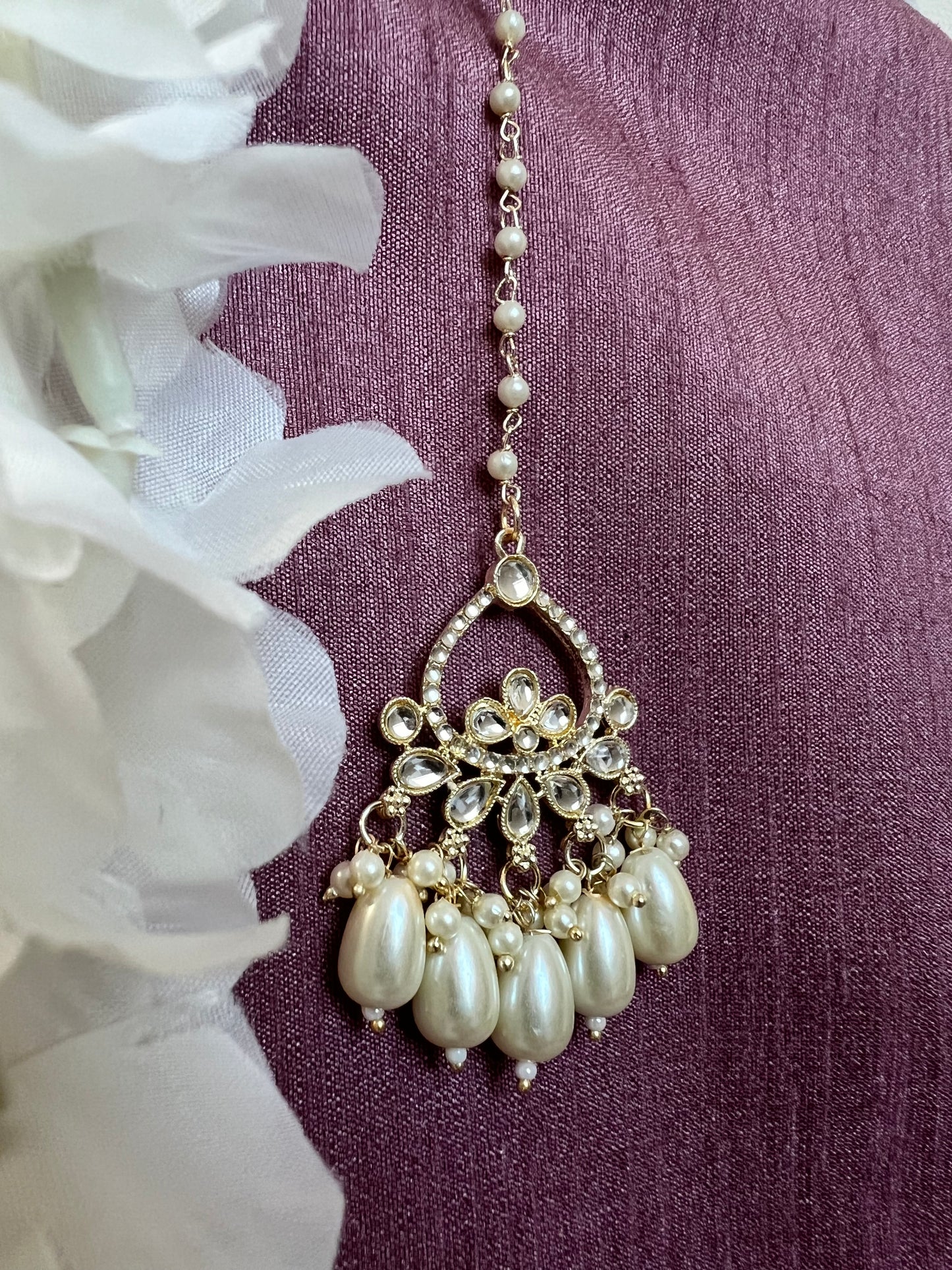 kundan stoned white pearl tikka T3018