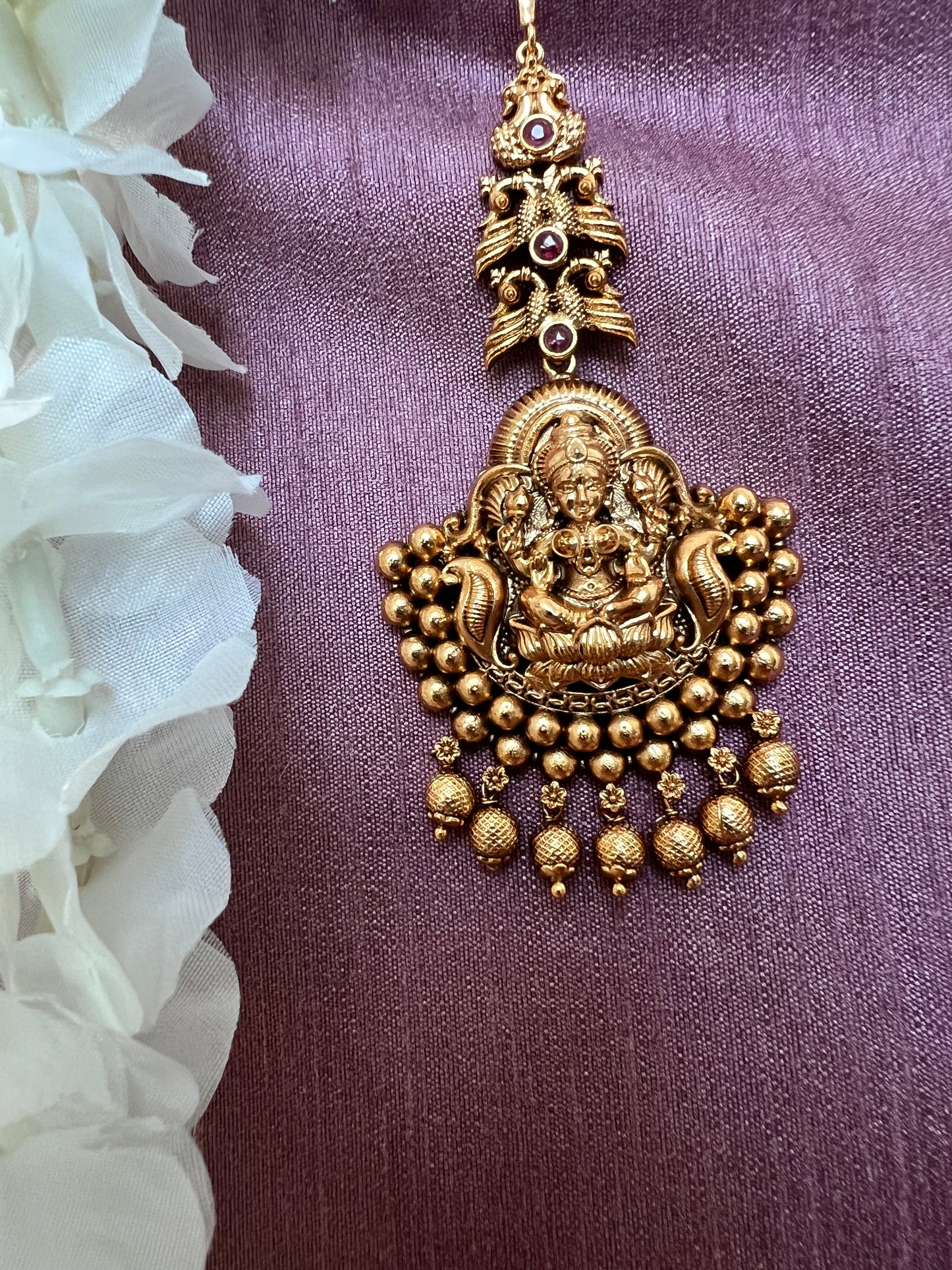 antique temple ruby gold plated tikka T3015