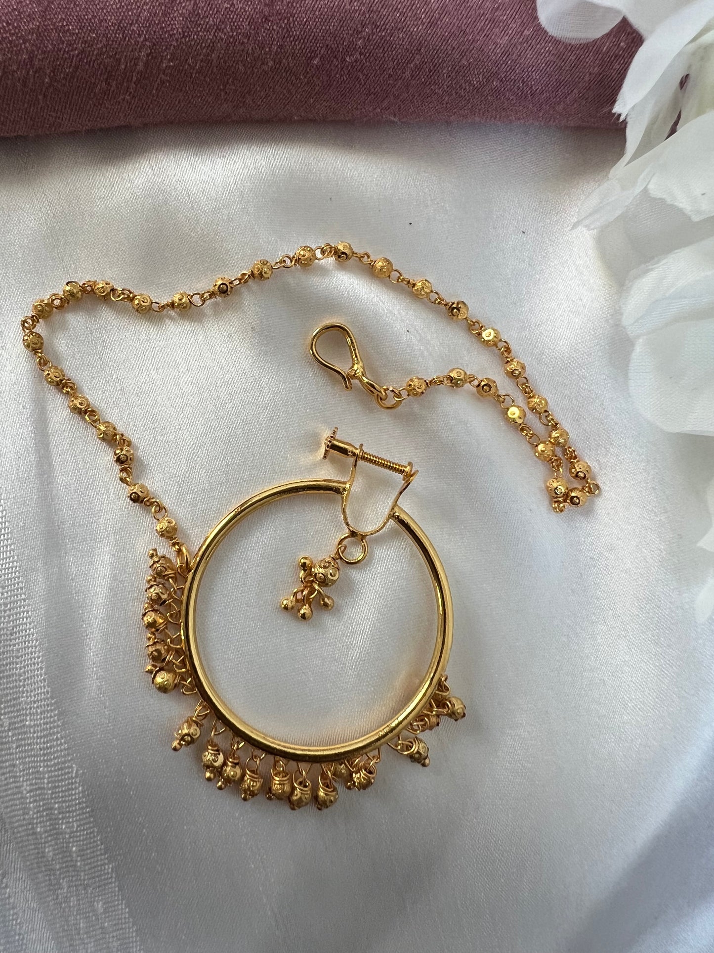 Antique gold plated large hooped nosering with chain NR3017