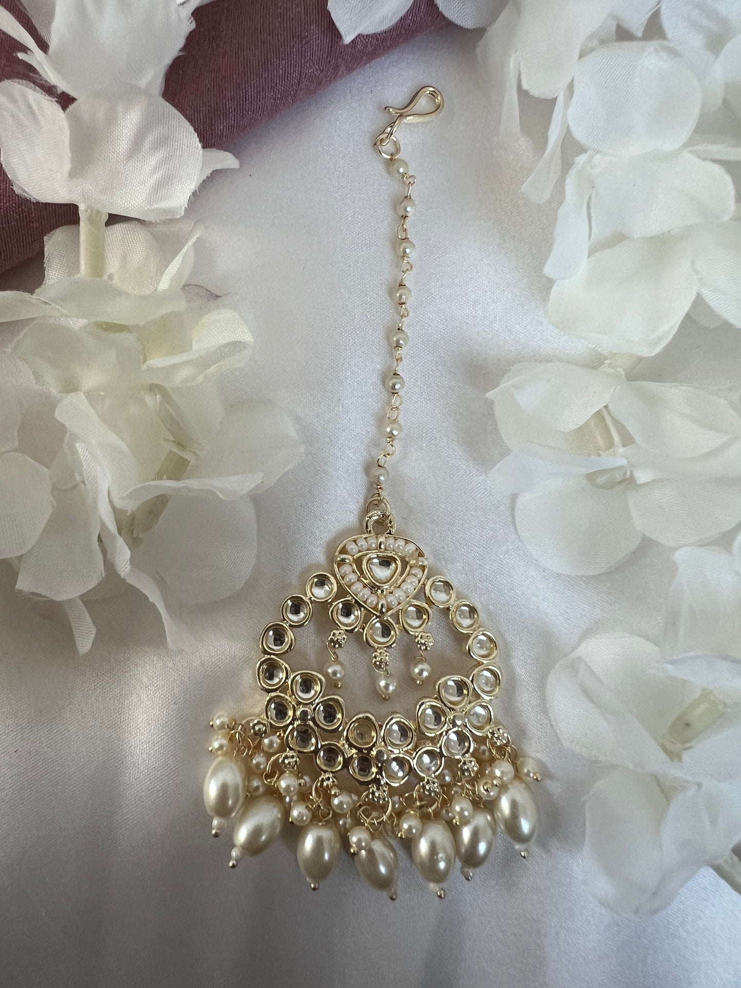 kundan stoned white pearls tikka T3019