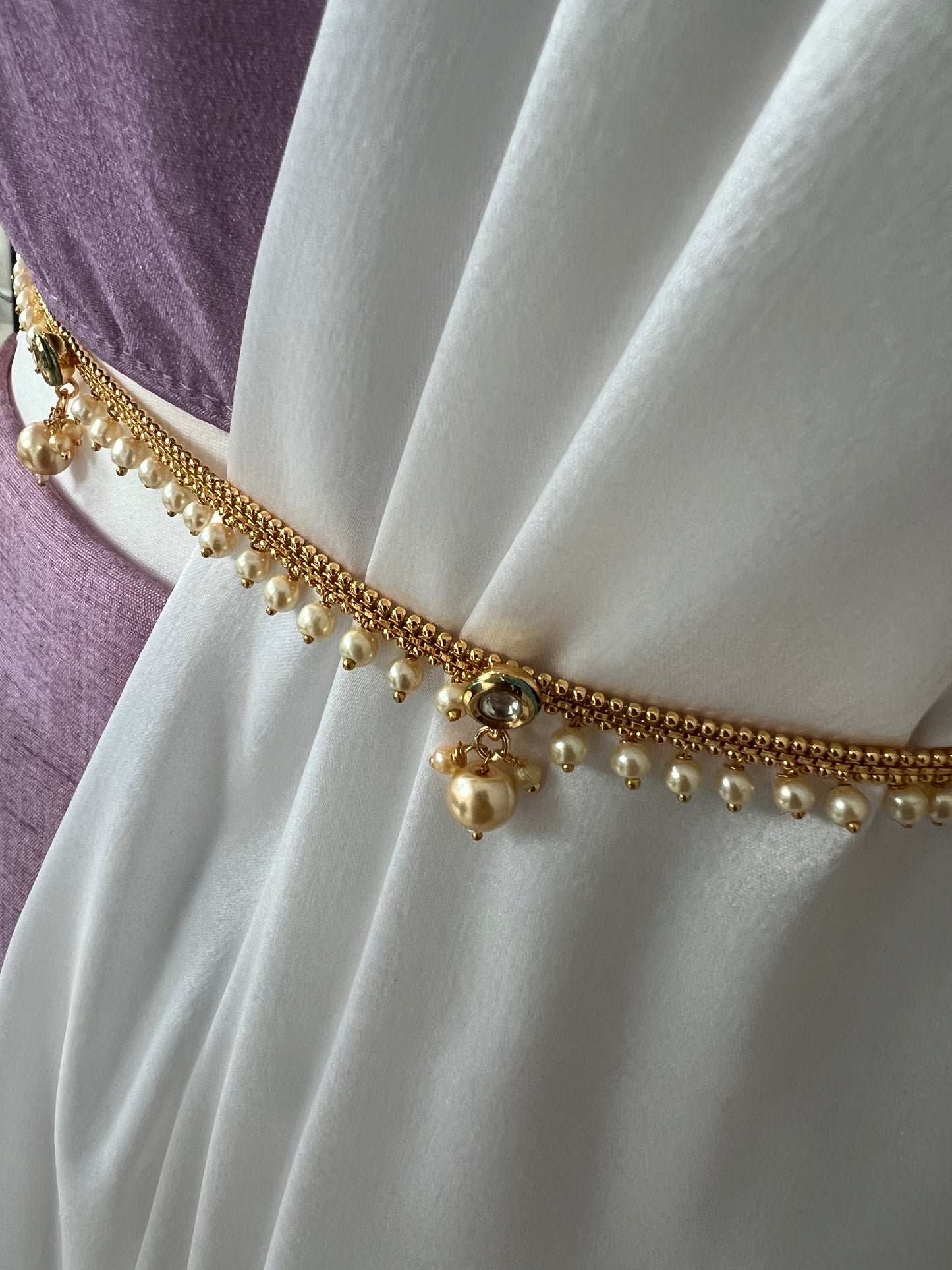 Antique gold plated waistchain with kundan round stones and pearls W3004