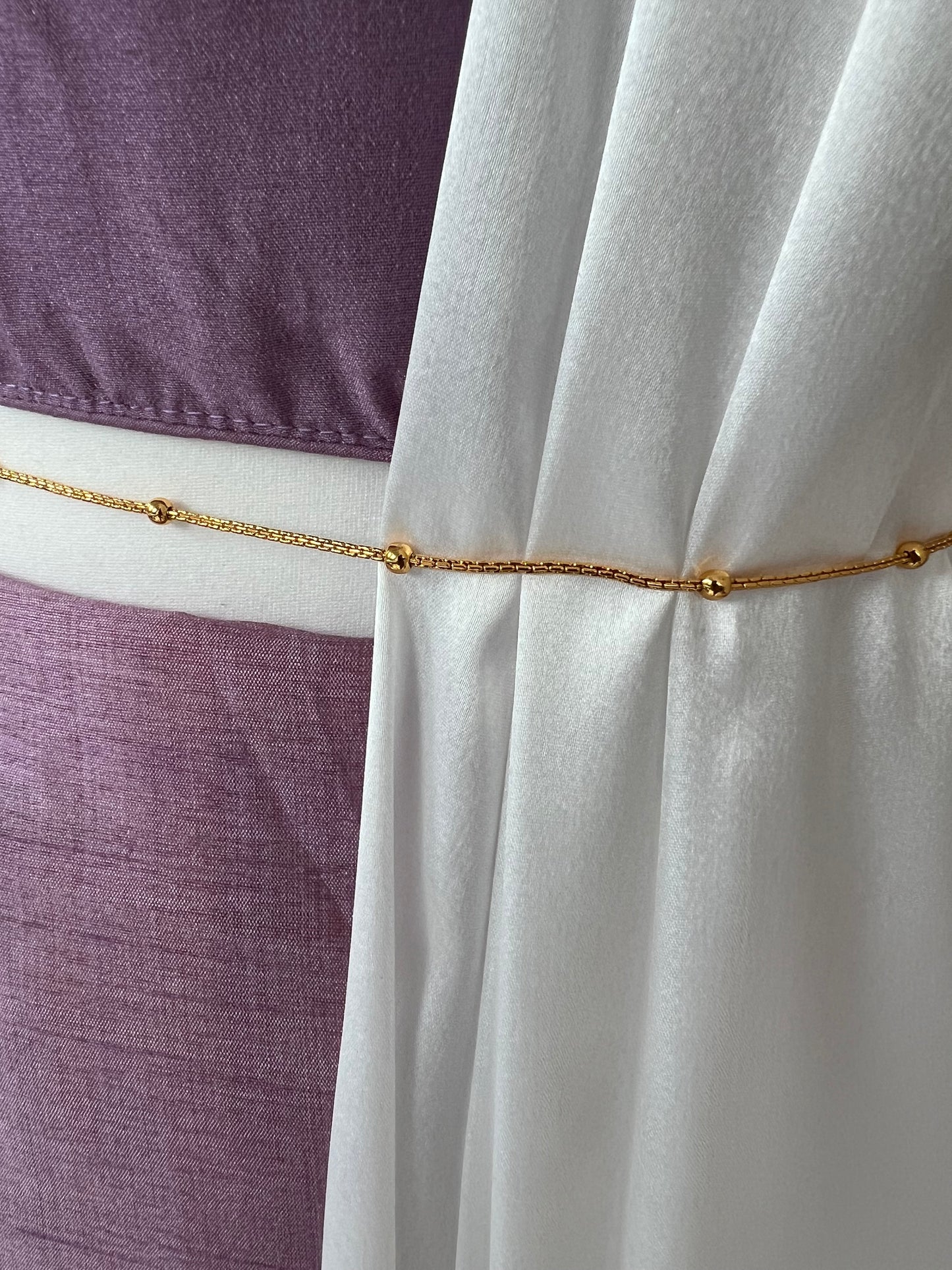 Simple gold plated waistchain embellishe with golden balls W3015