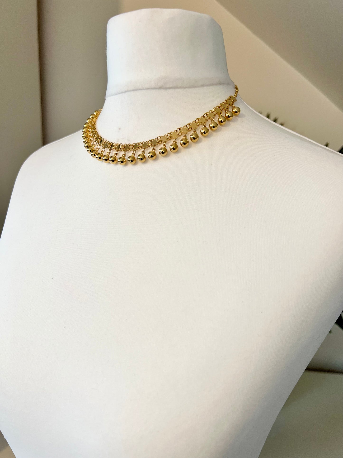 MANOJA - Simple golden short necklace N3208