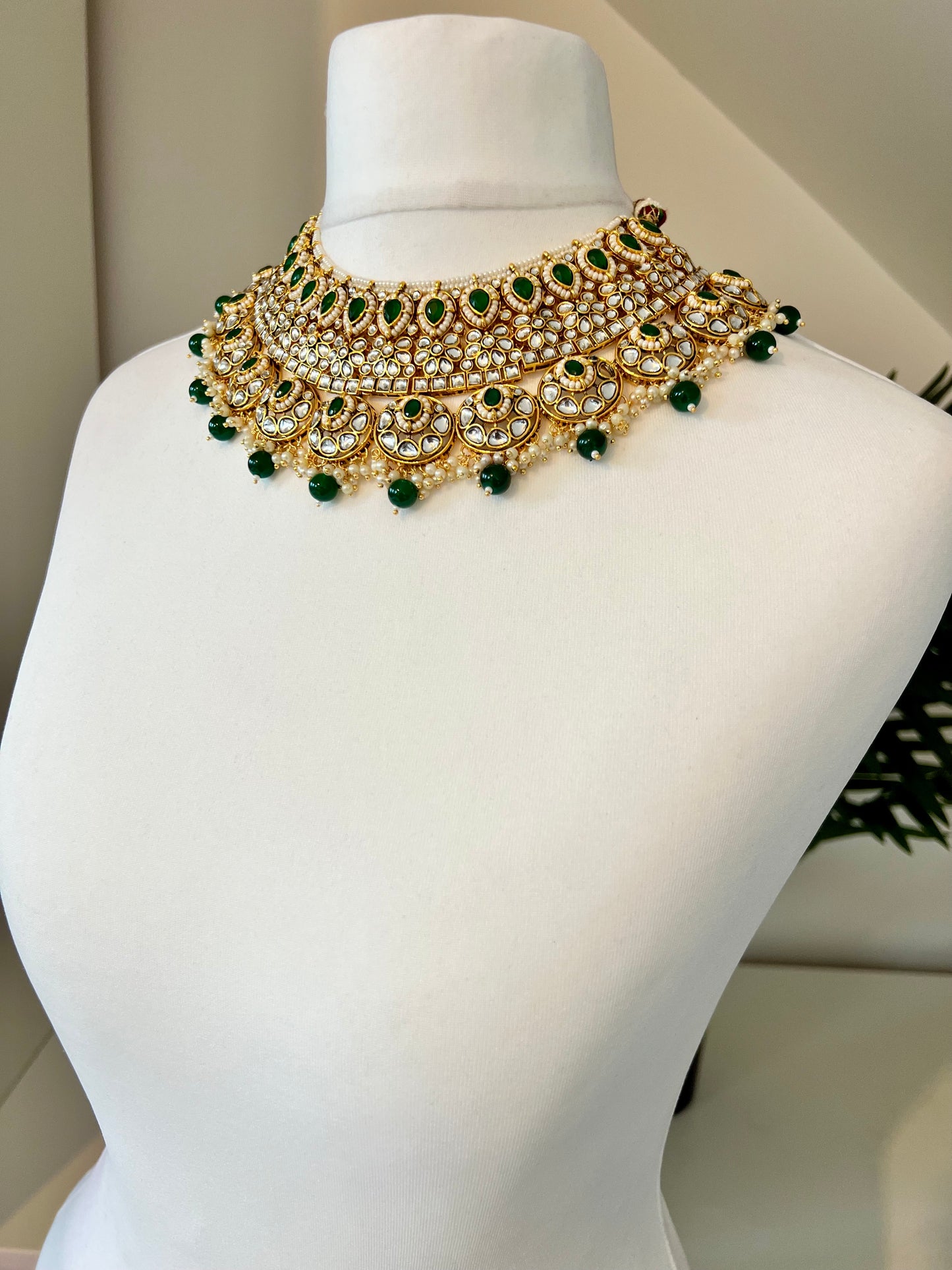 AVEENAS - Bridal high neck necklace set with earrings and tikka in green N3196