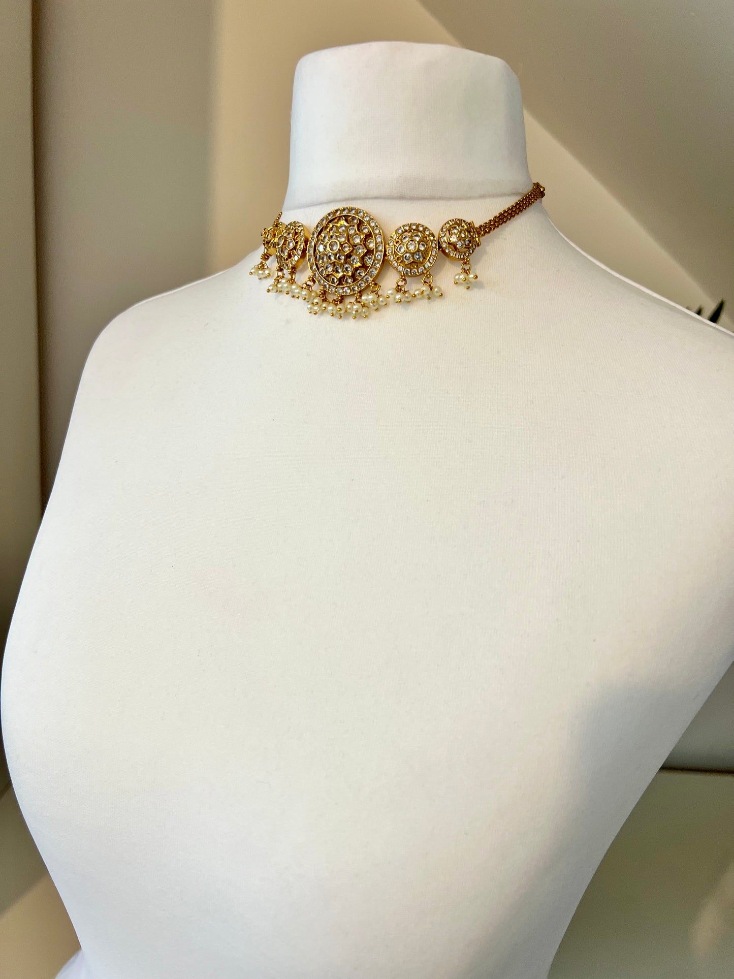 JENISHA - Golden choker white stone pearl necklace with earrings N3205