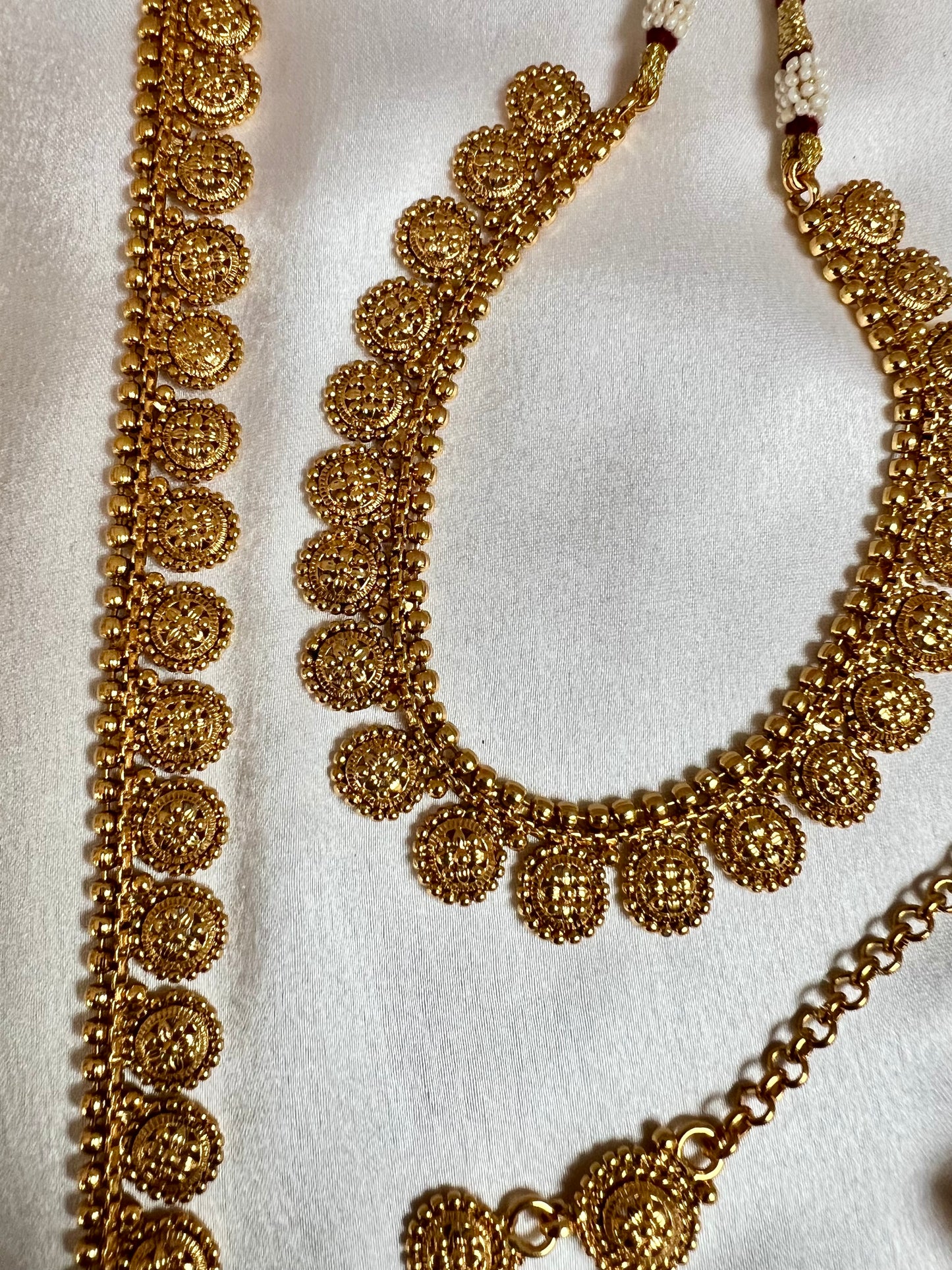 ARULIA- Long and short golden necklace set with flat earrings and tikka N3194