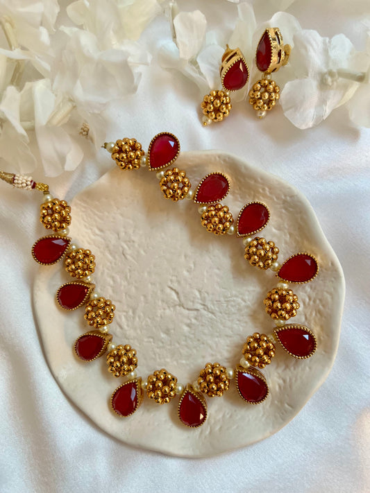 MEENA - Short chain rubygold necklace with matching earrings N3008