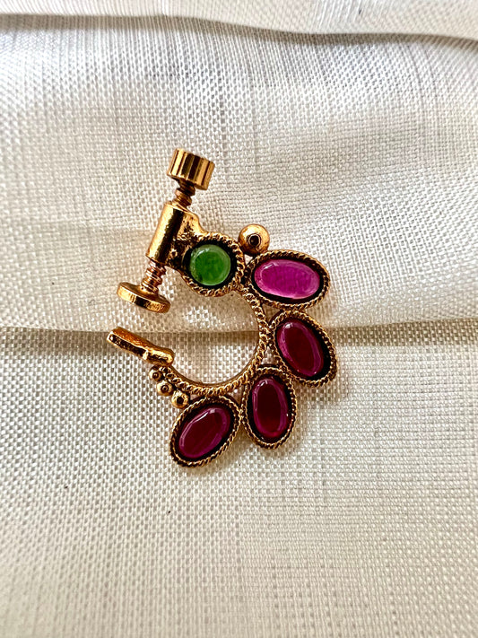 Antique gold plated rubygreen nosering NR3006