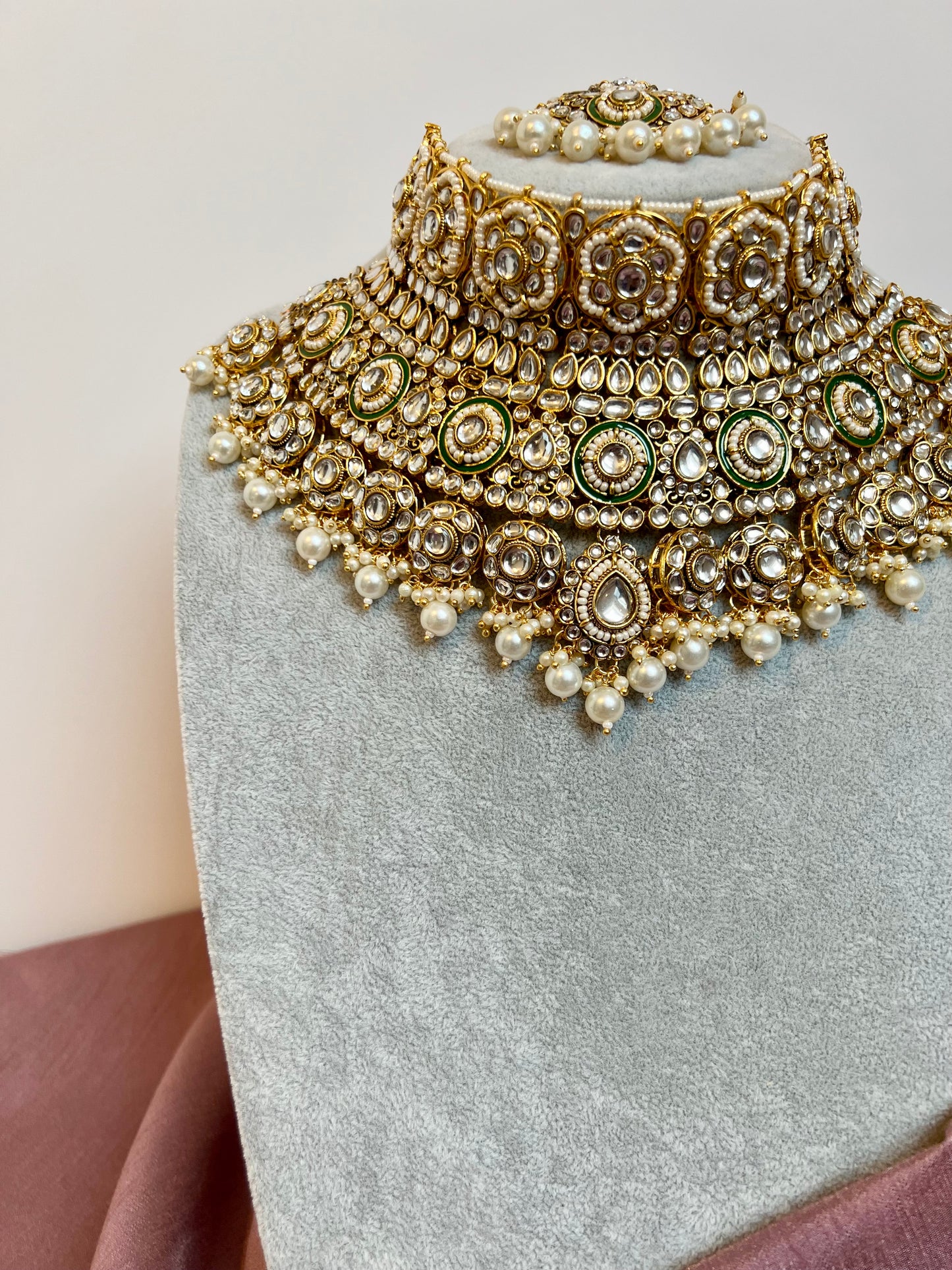 HASANA - Bridal kundan stone high neck pearl necklace N3199