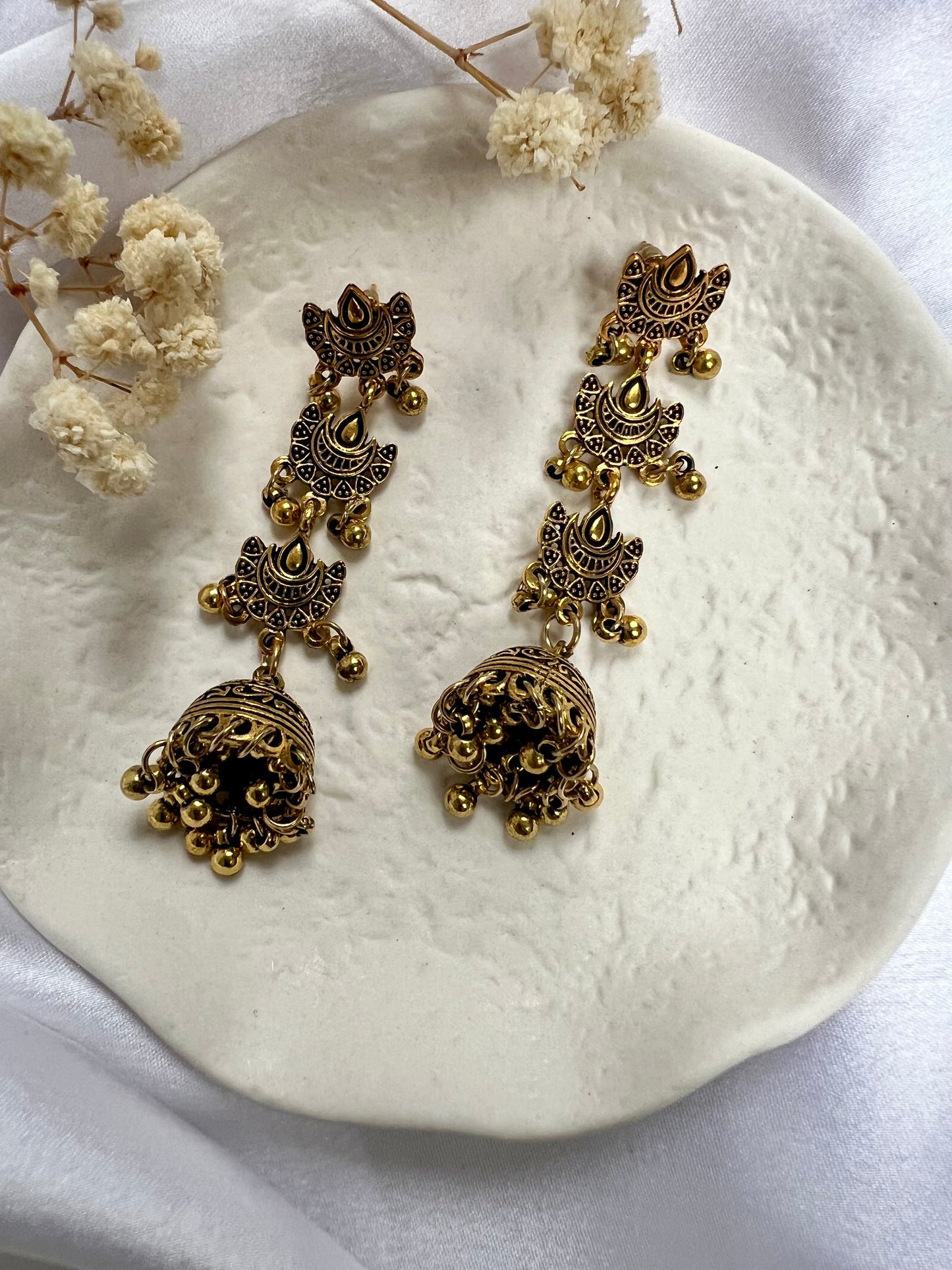 Antique gold long jhumka earrings E3064