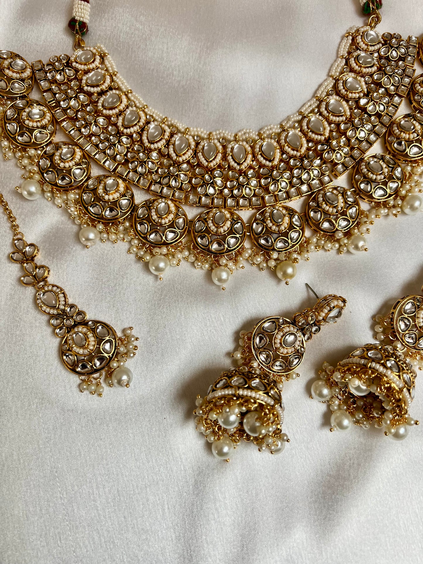 AVEENAS -Bridal high neck necklace set with earrings and tikka in white N3196