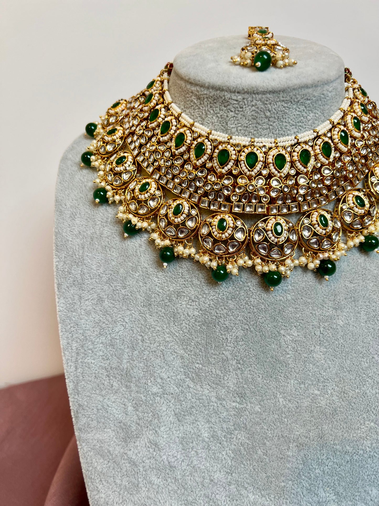 AVEENAS - Bridal high neck necklace set with earrings and tikka in green N3196