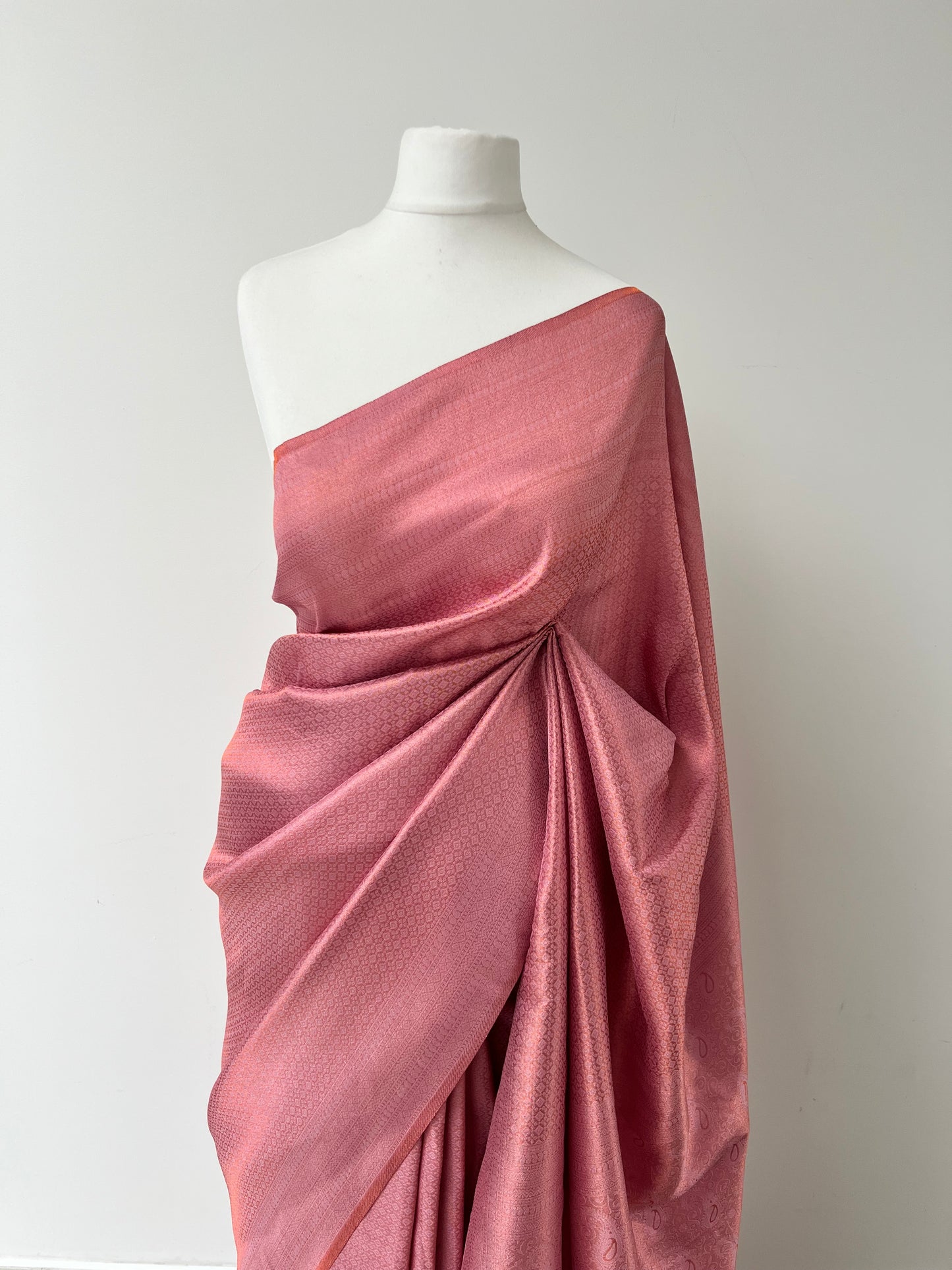 Soft pink kubera silk saree comes with tassels and blouse piece attached S3009