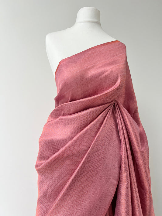 Soft pink kubera silk saree comes with tassels and blouse piece attached S3009