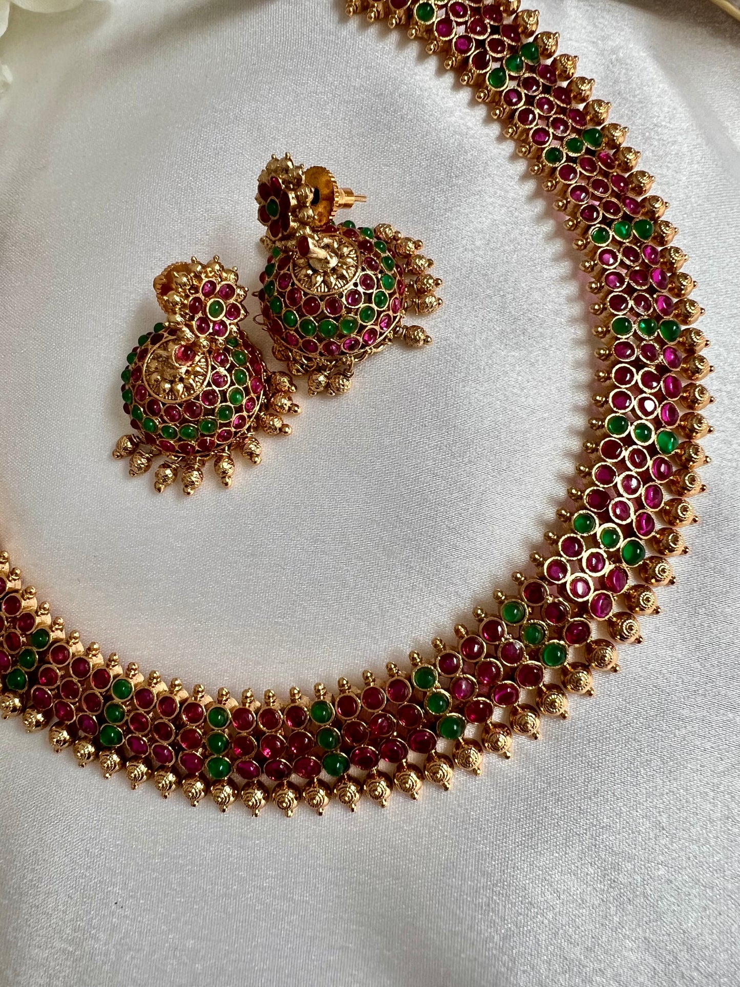 ABINAYA - Short antique rubygreen necklace band with jhumkas N3053