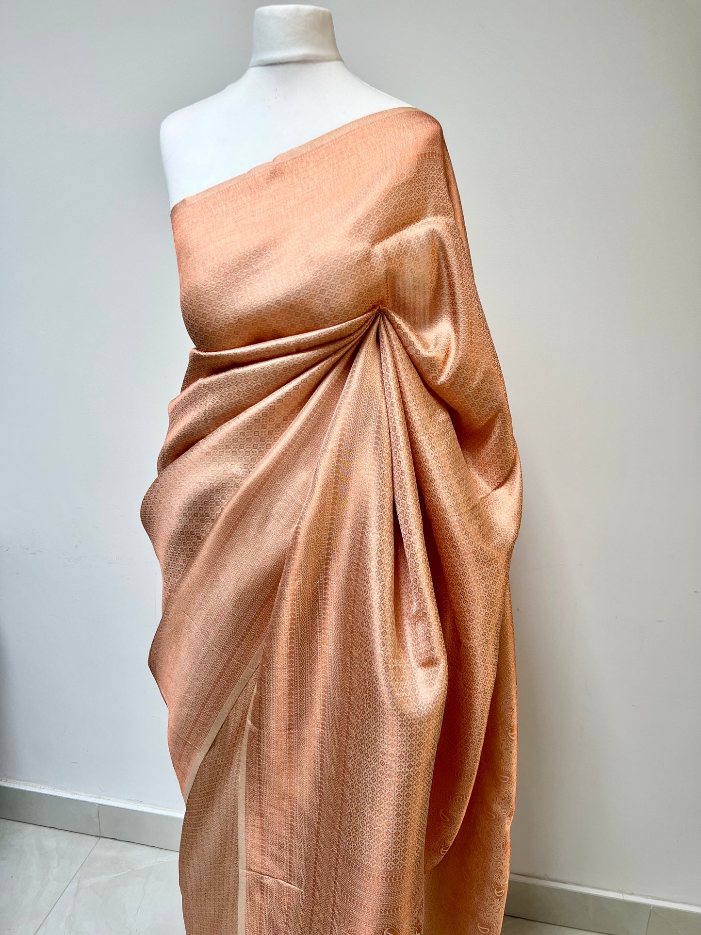 Rose gold Kubera silk saree with tassels and blouse material attached S3010
