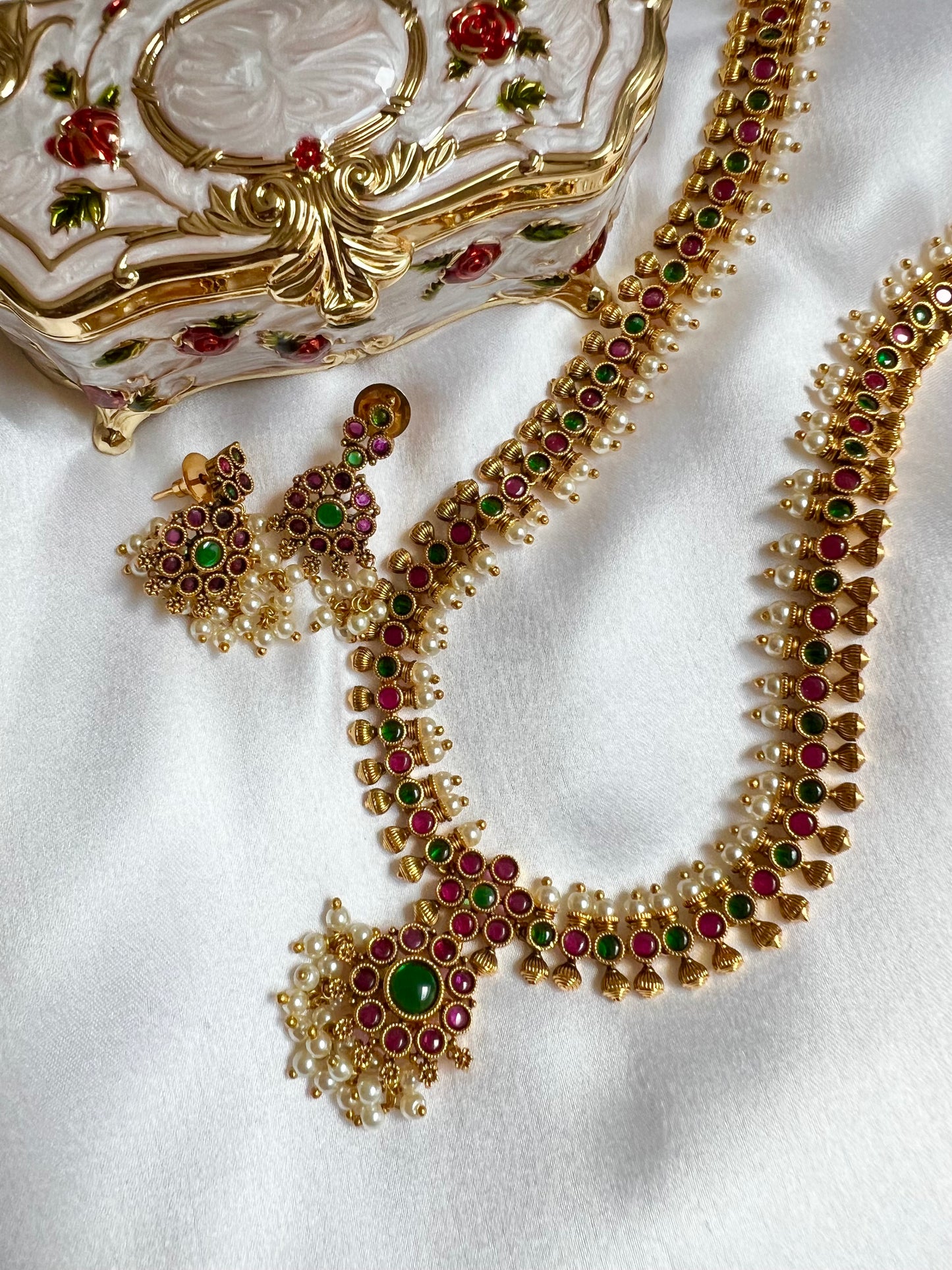 INIYA - Antique Kemp stone matte gold plated rubygreen South Indian long necklace set with a pair of earrings N3003