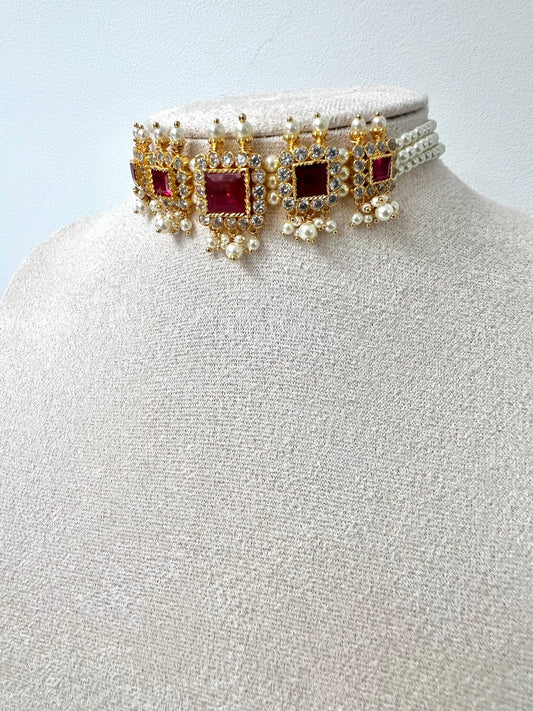 PARVATI - Pearl choker in ruby and white with matching earrings N3305