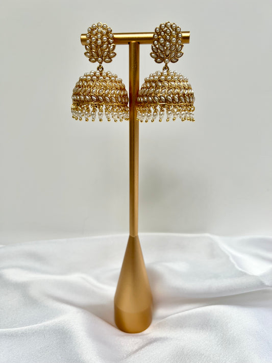 Jhumka embellished with pearls E3020