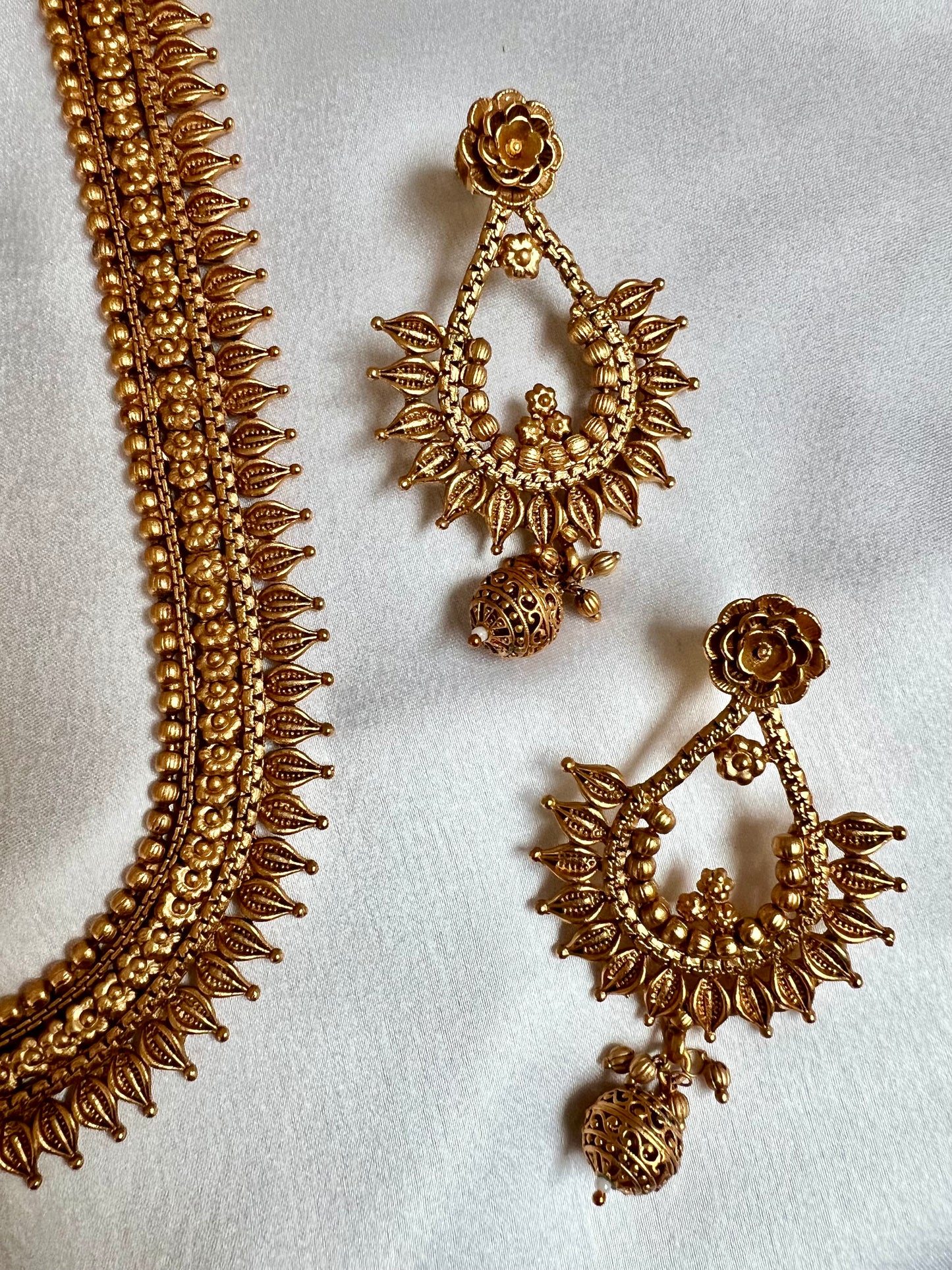 ISHA - Long bridal matte golden necklace set with long flat earrings N3195