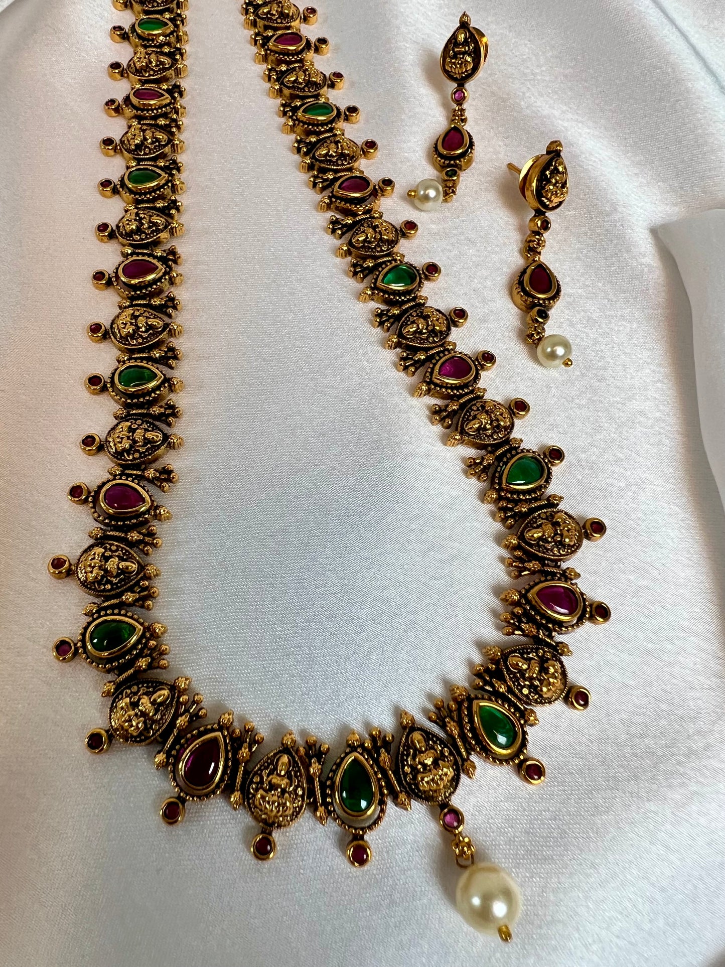 Antique temple matte gold plated long jewellery with earrings N3029