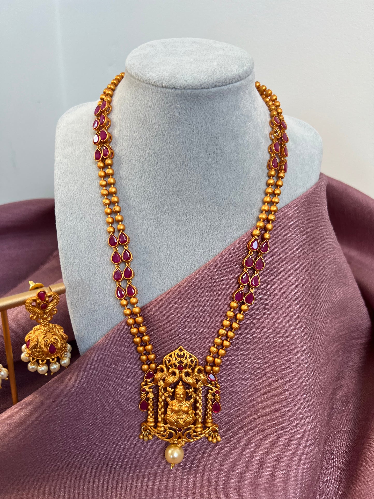 Antique temple necklace set in ruby with matching earrings N3006