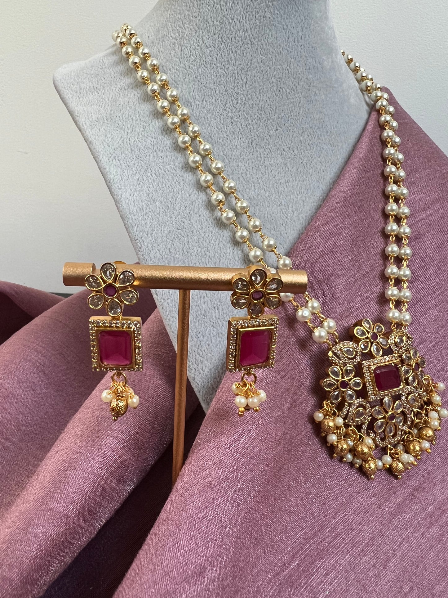Short ruby stoned necklace set with clear stones with matching earrings N3017