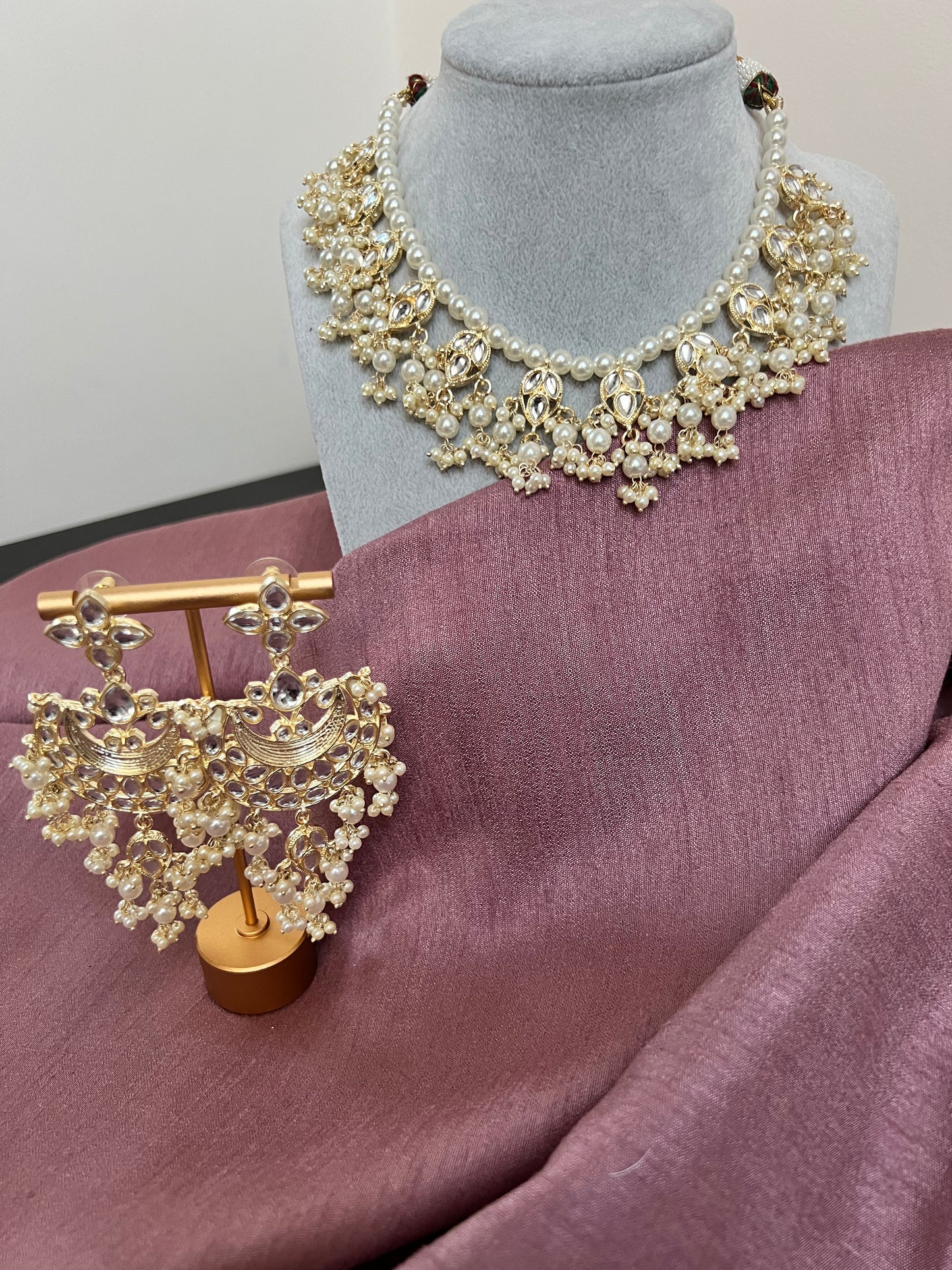 Kundan ivory pearl necklace set with earrings N3048