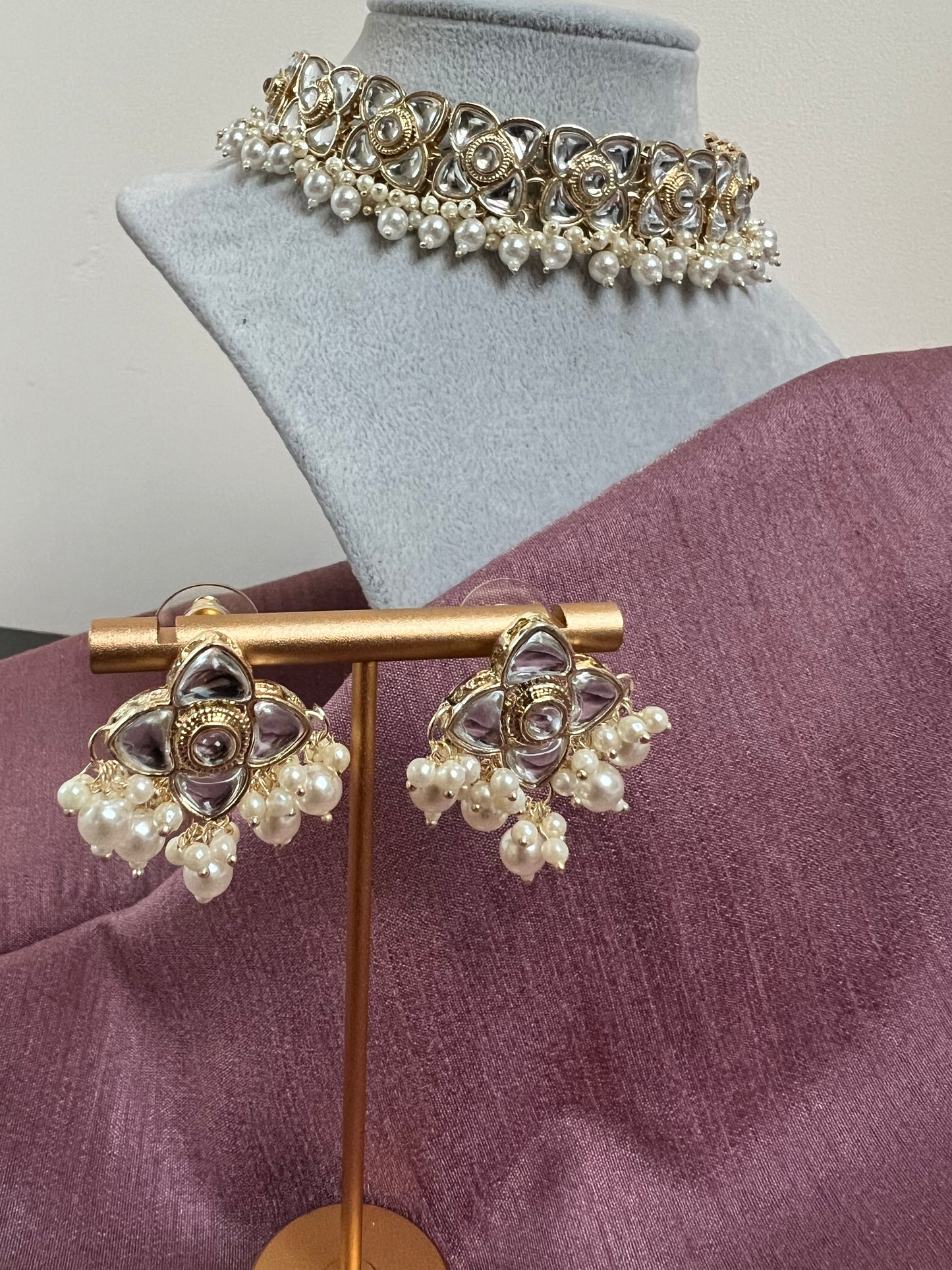Kundan white pearls choker necklace with earrings N3047