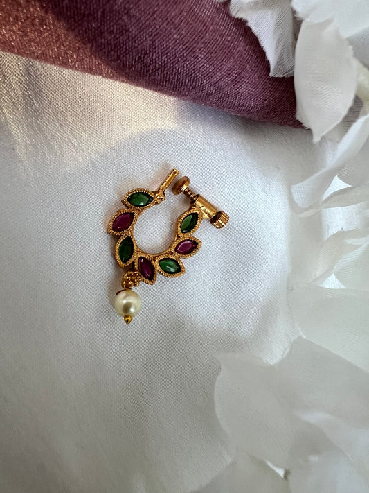 Antique classic gold plated rubygreen nosering NR3002