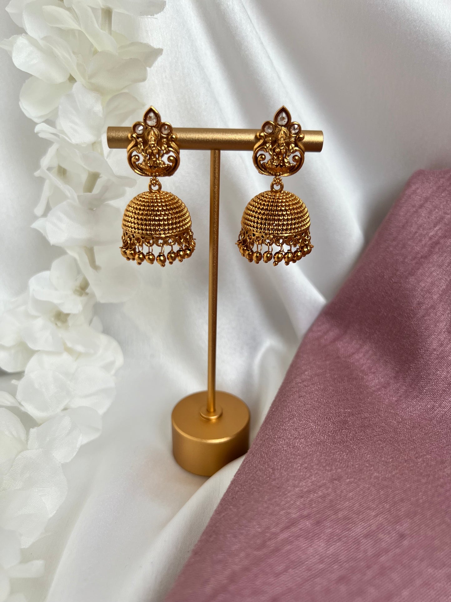 Antique temple  jhumka gold plated earrings E3004