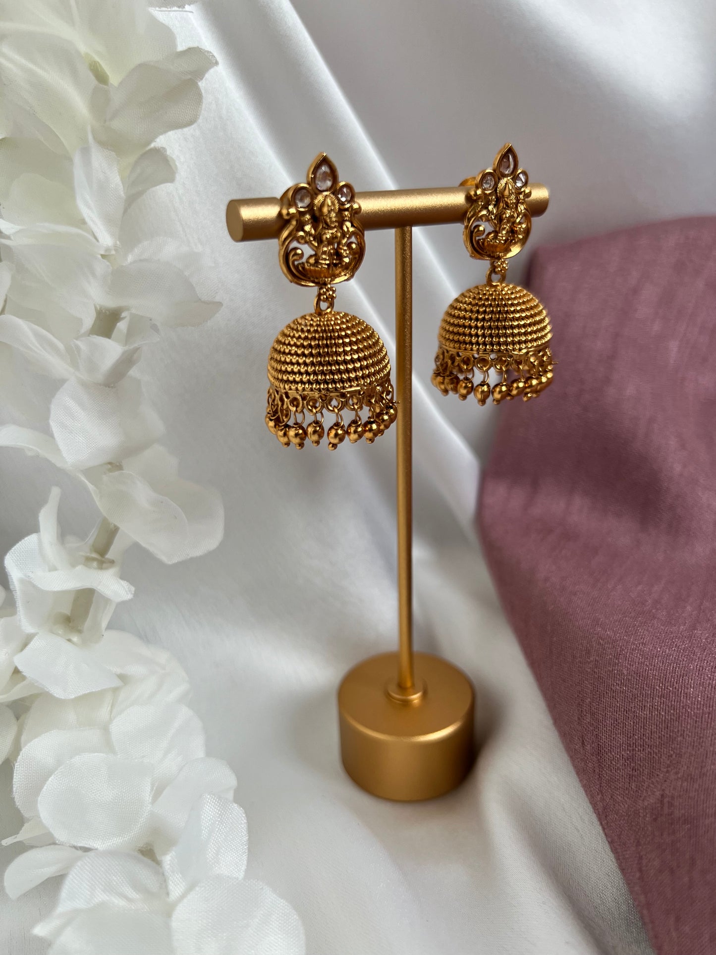 Antique temple  jhumka gold plated earrings E3004