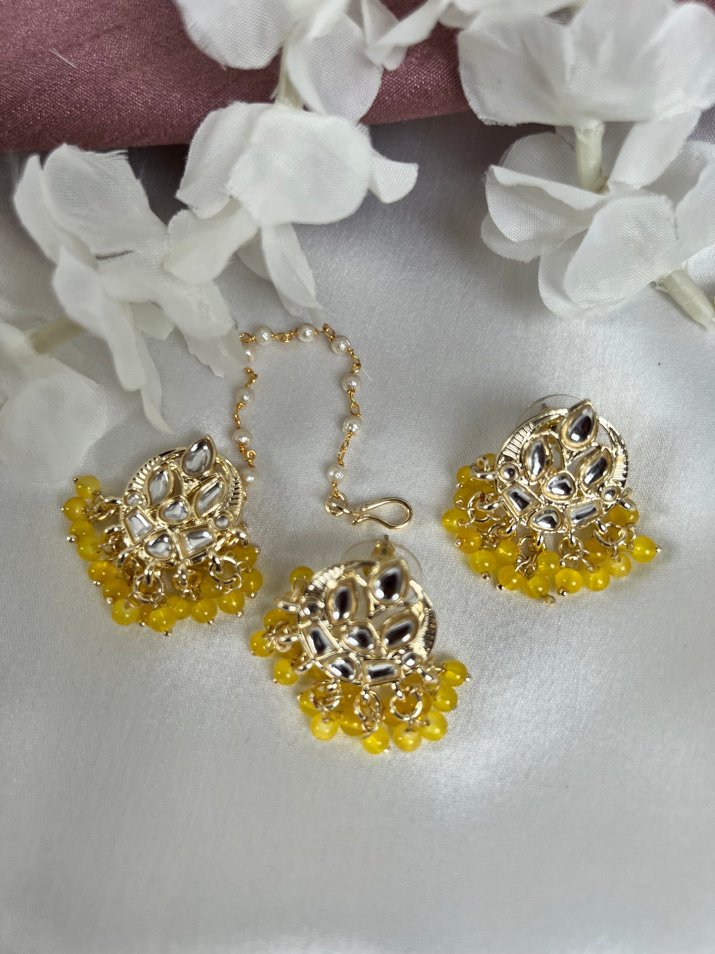yellow beaded kundan stoned earring and tikka set ET3003