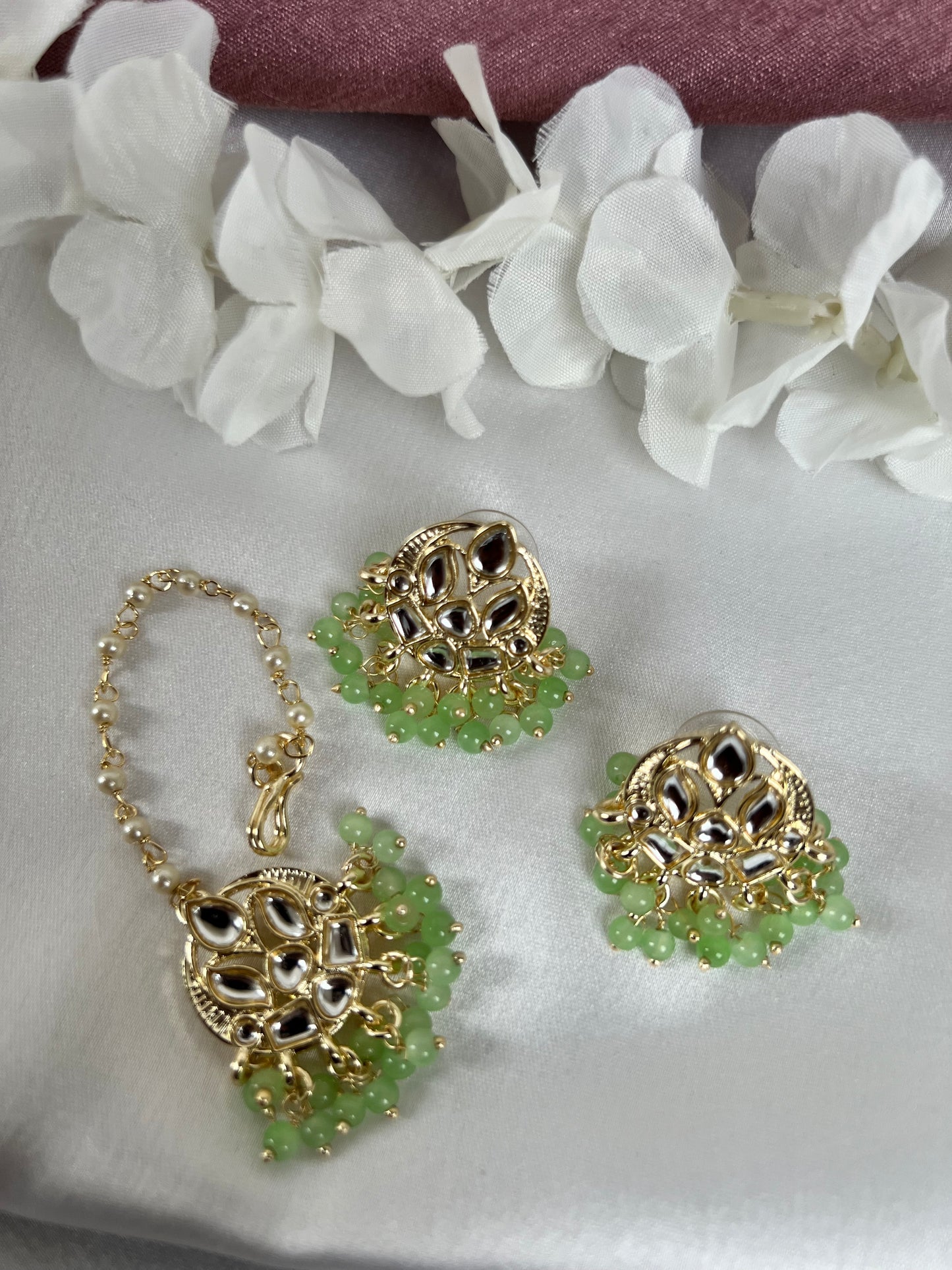 Small earring and tikka set with mint green beads ET3006