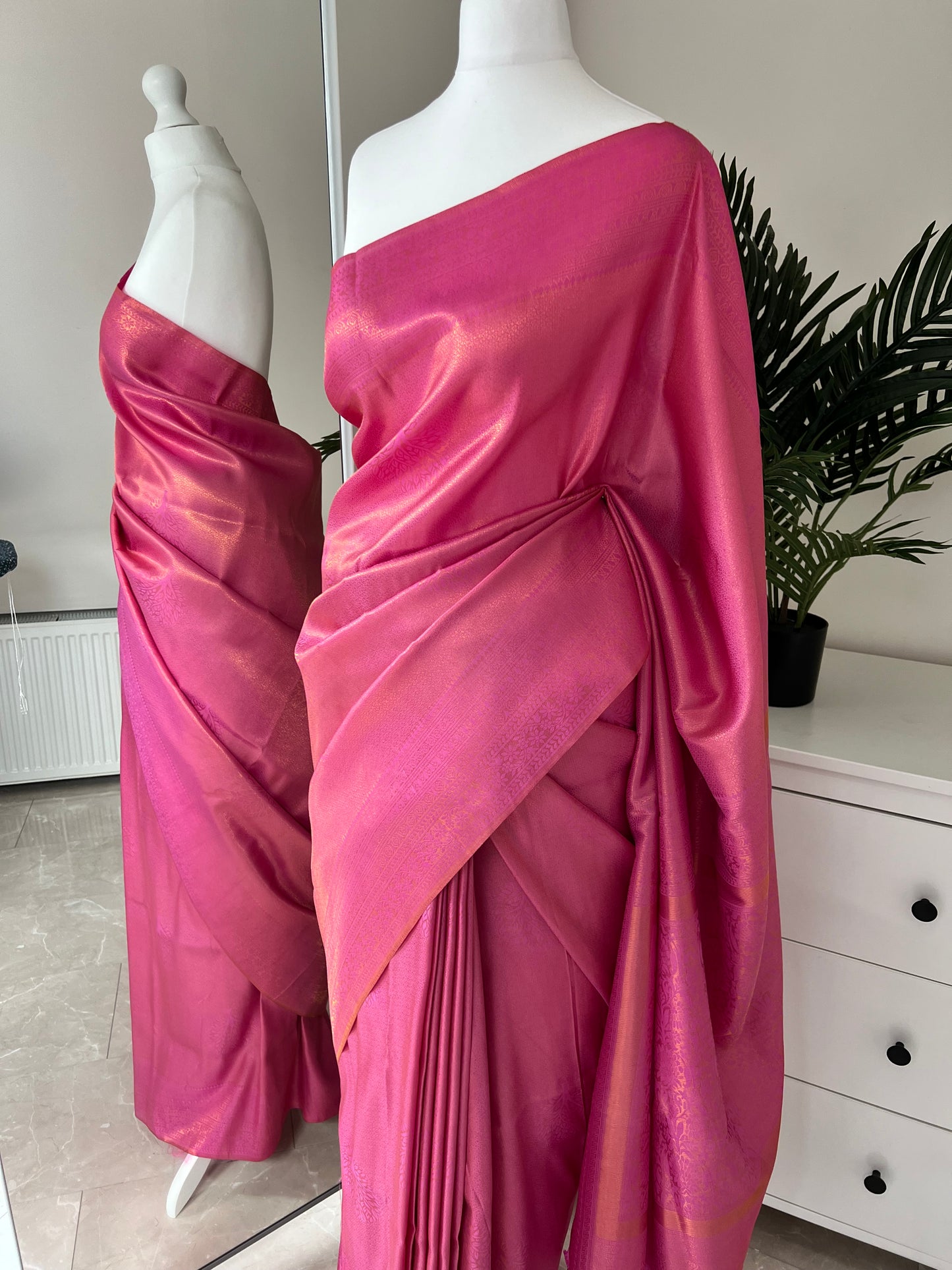 Pink kubera silk saree with matching blouse S3008