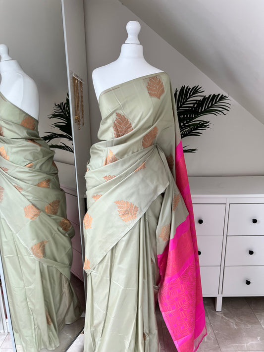 Mint Soft silk saree with pink headpiece and blouse S3001