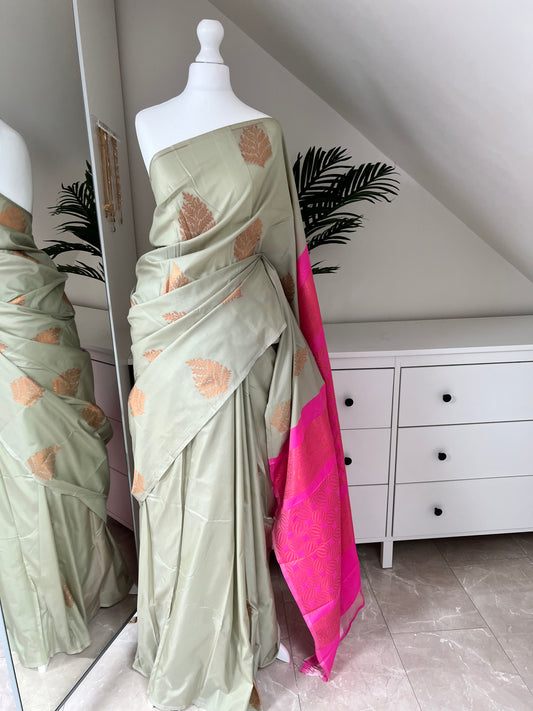 Mint Soft silk saree with pink headpiece and blouse S3001